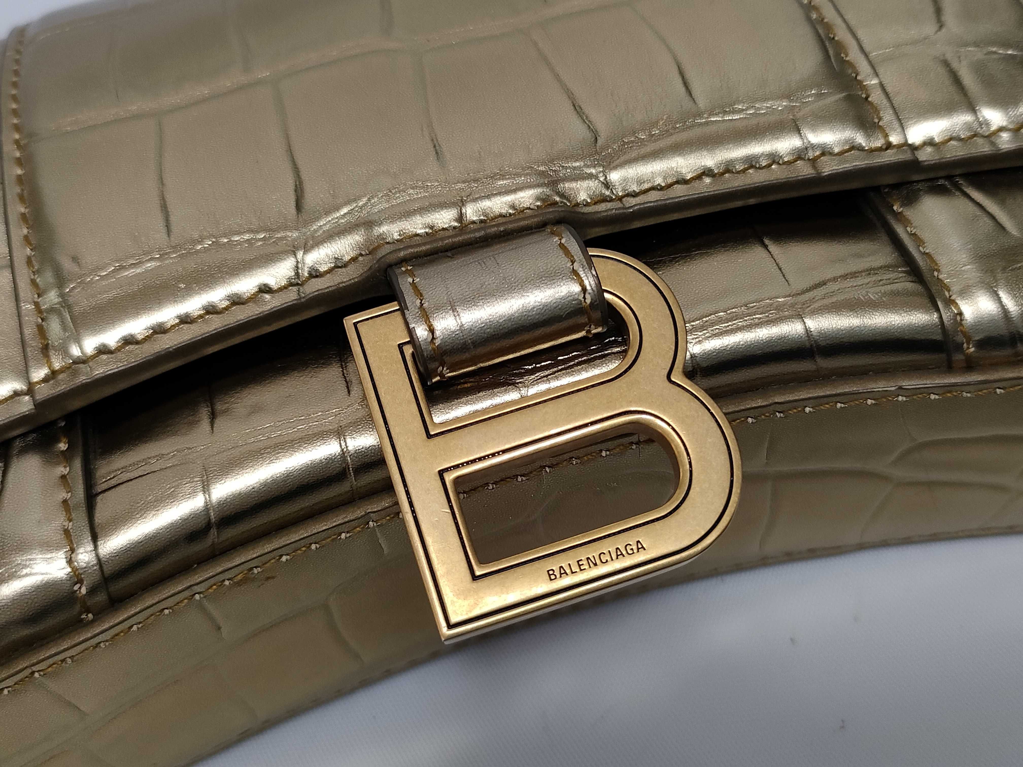 Hourglass Chain Shoulder Bag — view 7