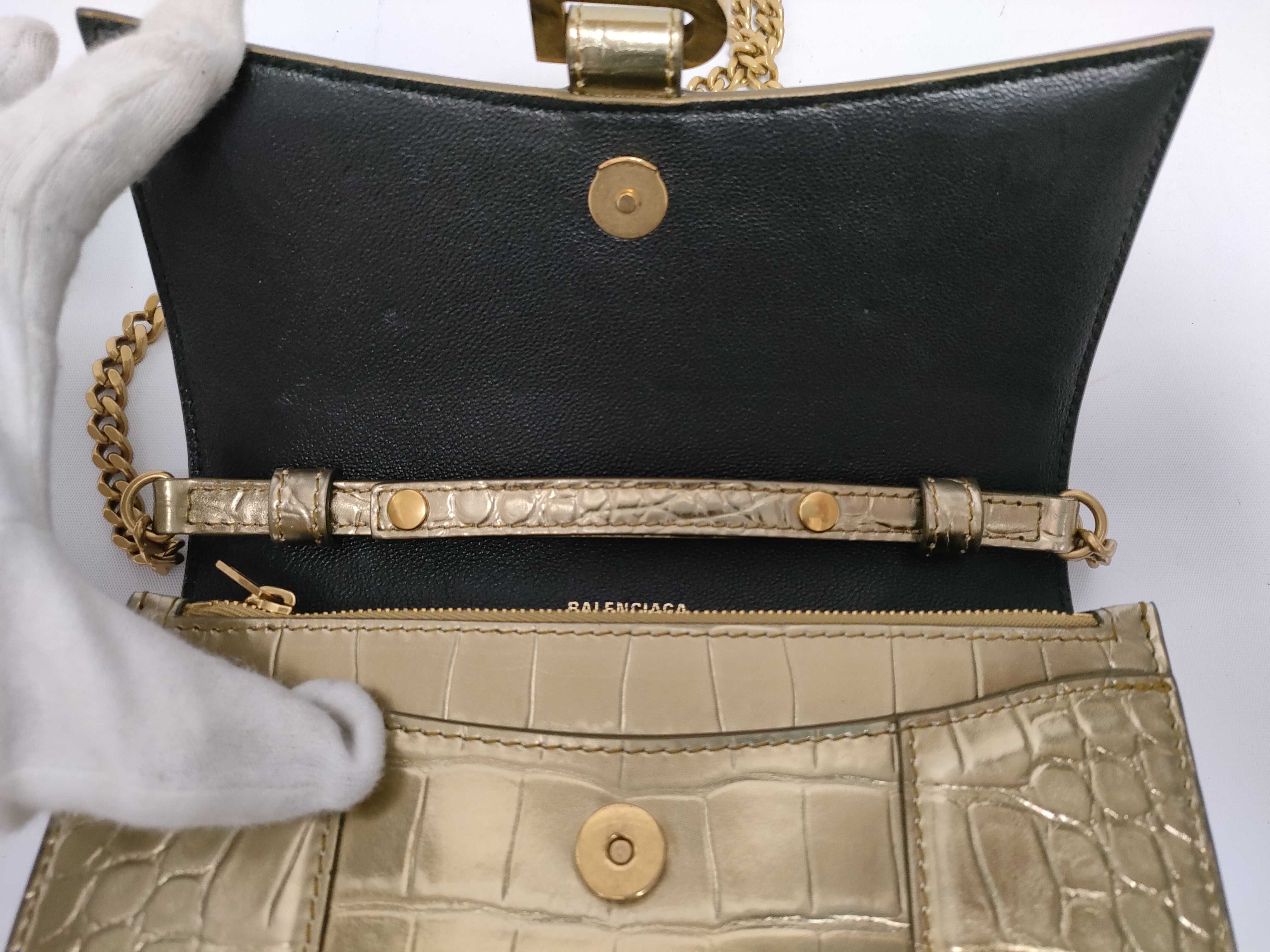 Hourglass Chain Shoulder Bag — view 8