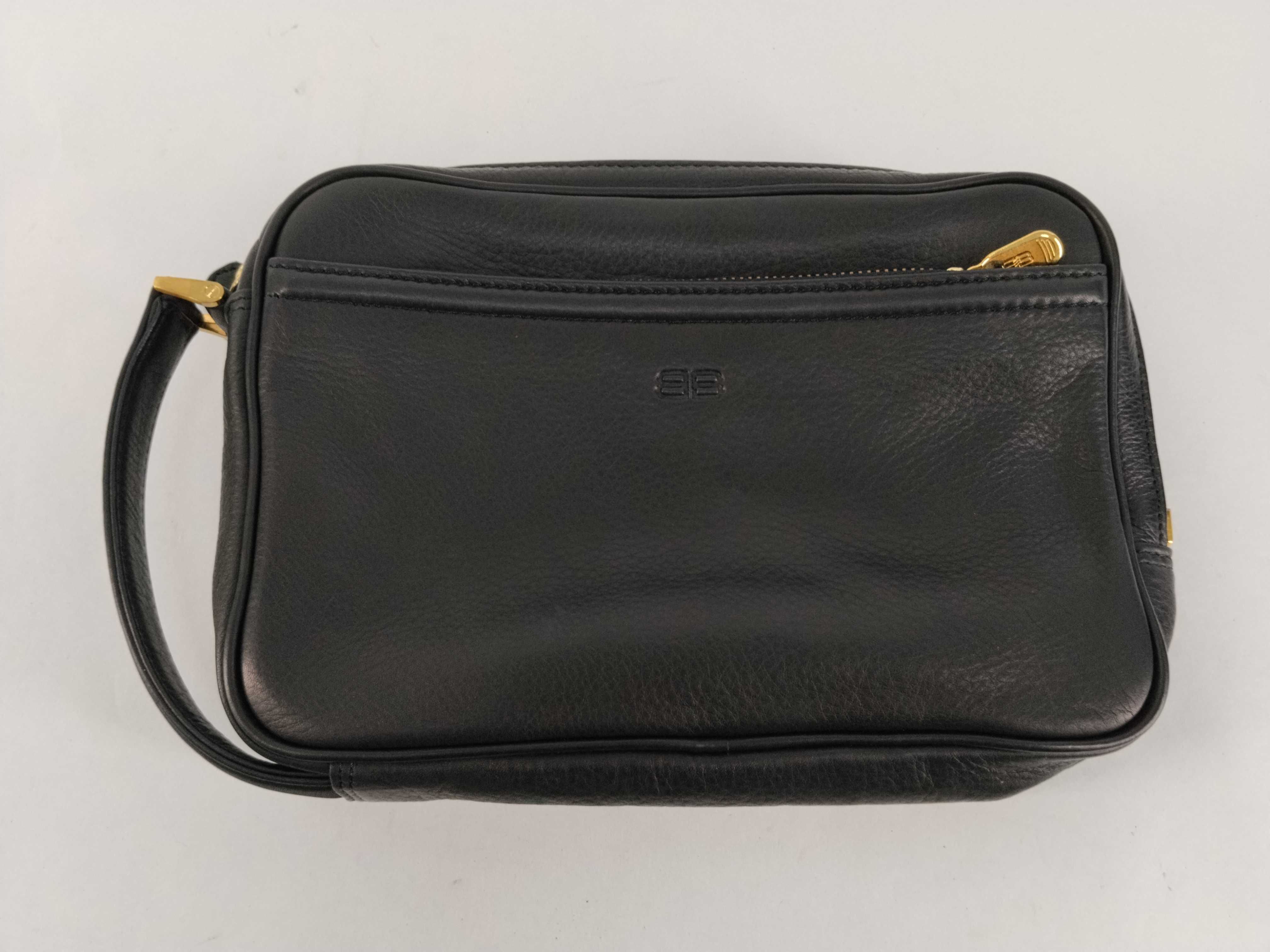 Shoulder Bag BB Logo Black Leather Clutch Bag