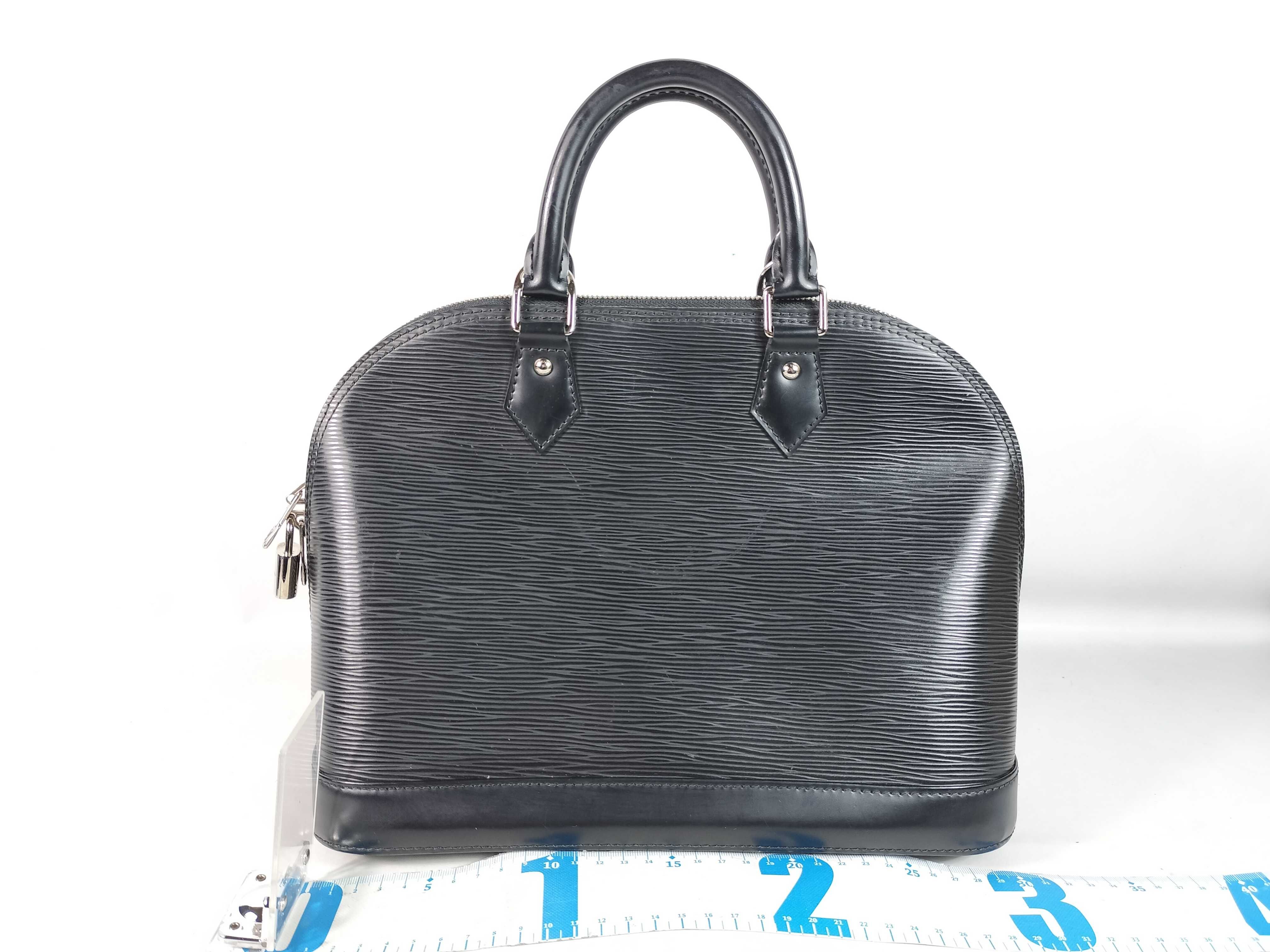 Epi Leather Alma M40302 Handbag — view 2