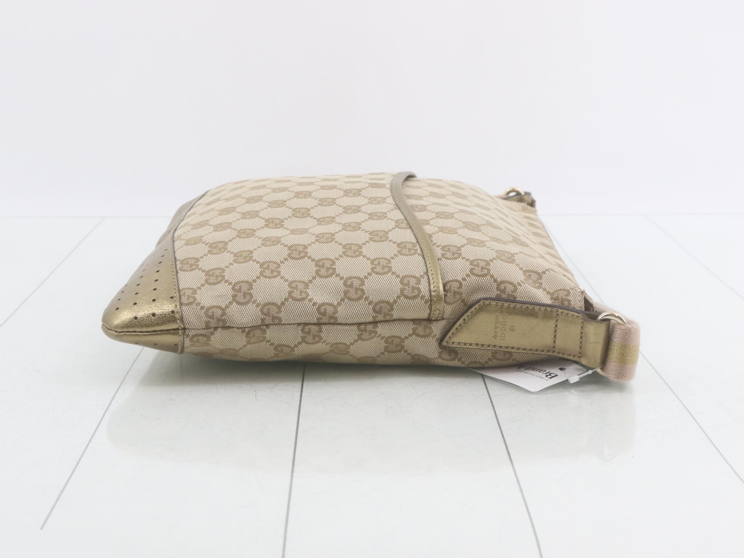 GG Canvas Shoulder Bag — view 3