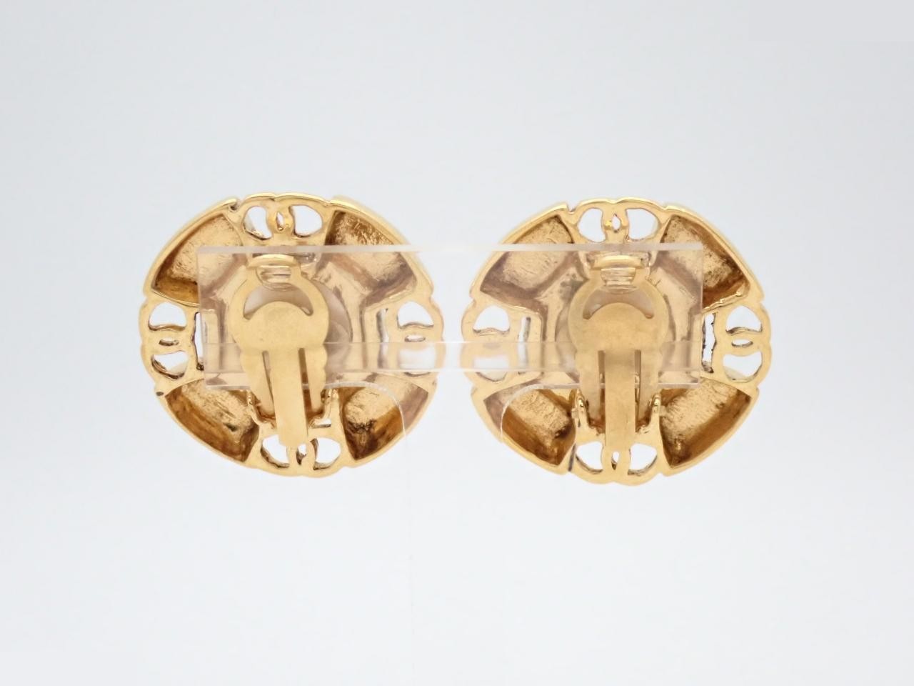 earrings, 94P — view 2