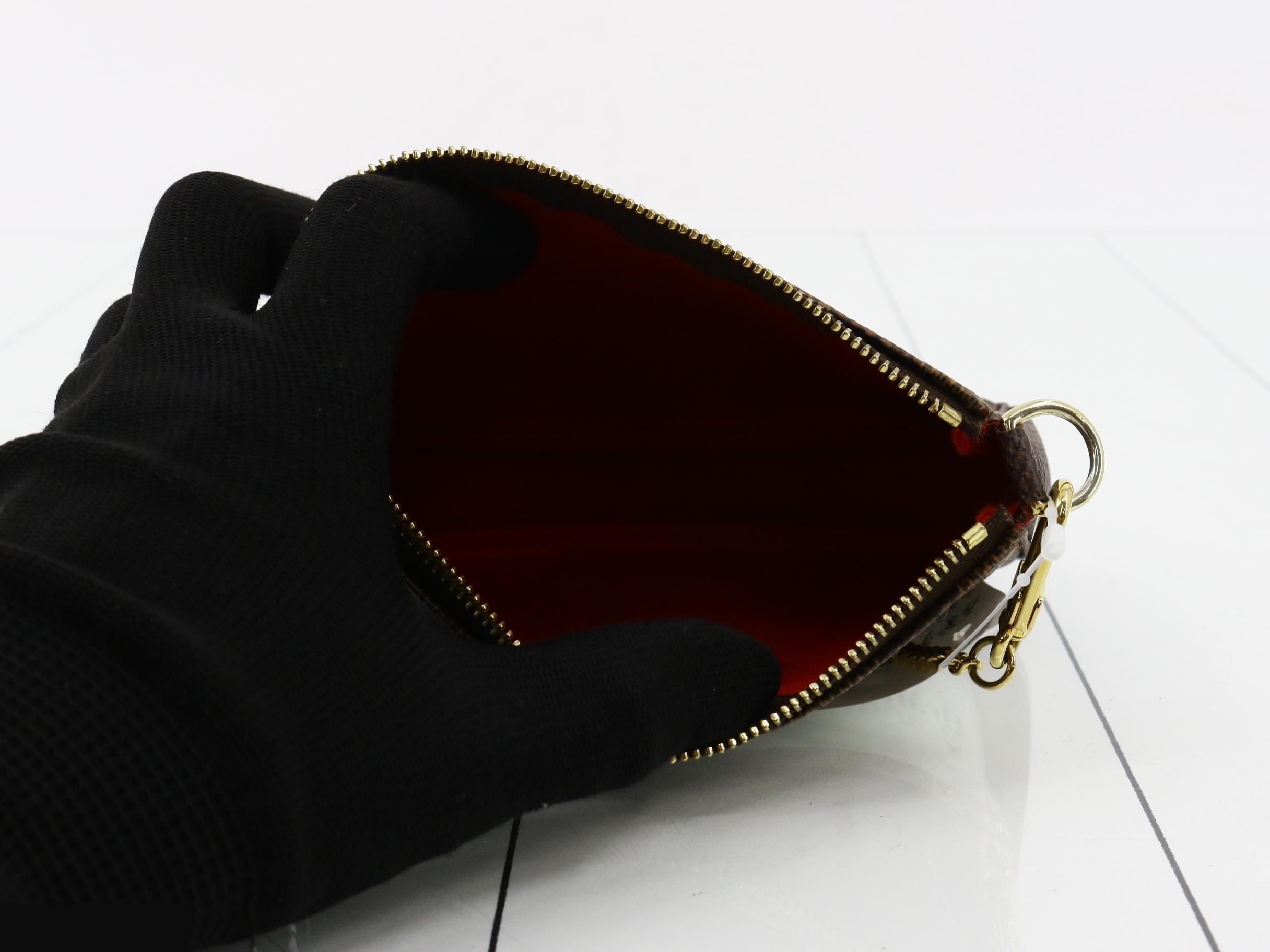 N58009 Mini Pochette Accessoires — view 4
