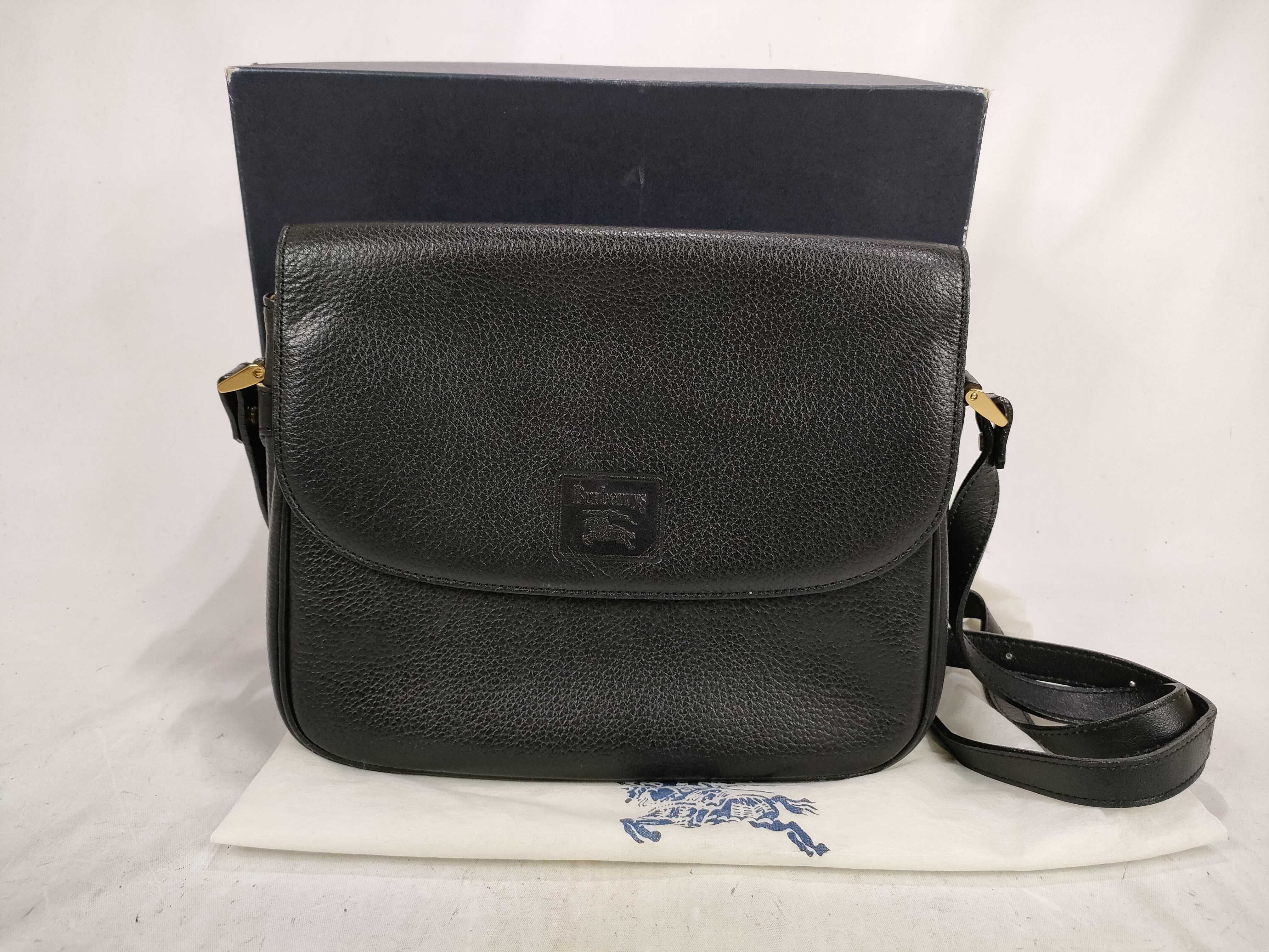 Leather Shoulder Bag, Black, with Nova Check Interior