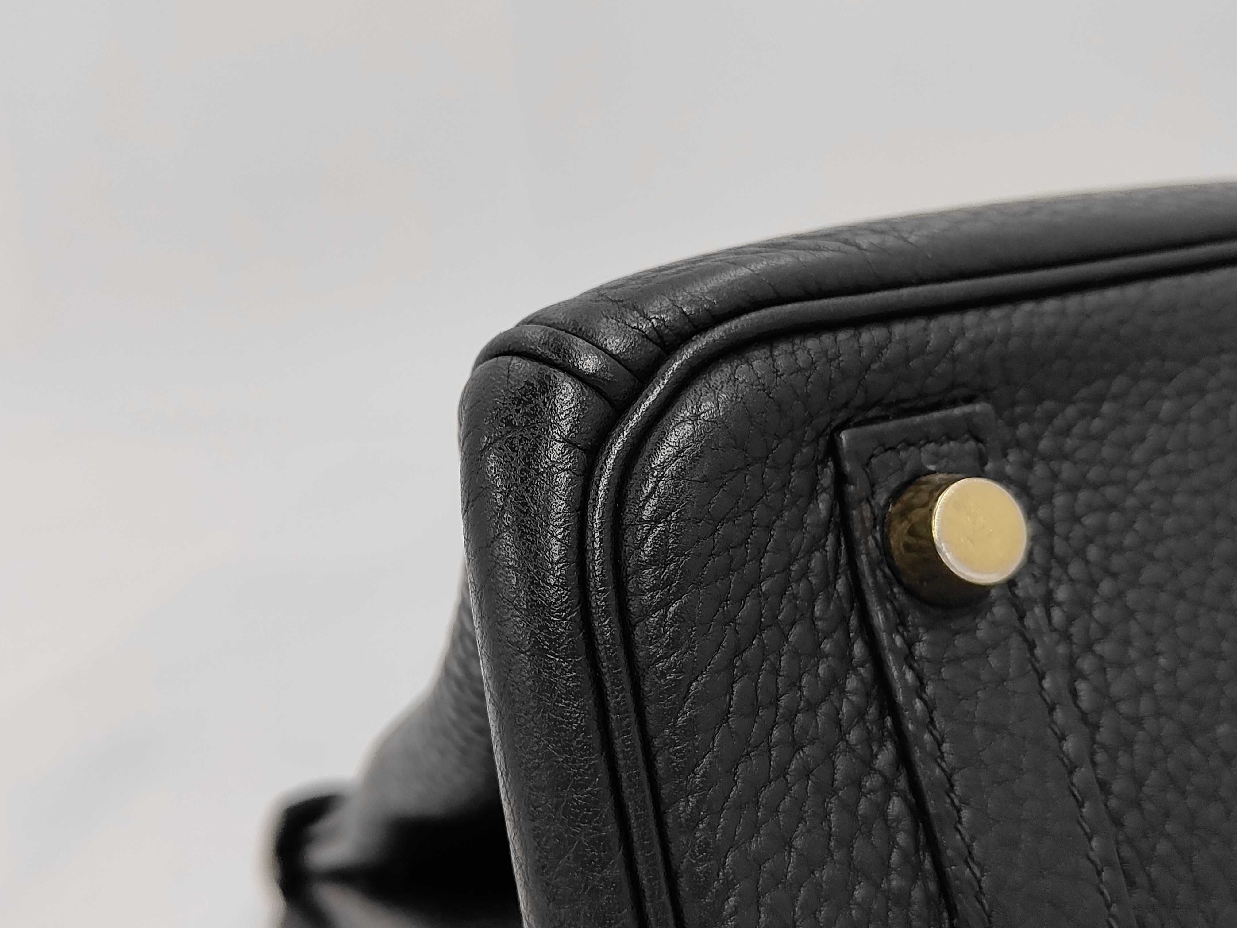 Birkin 30 Gold Hardware L Handbag — view 6