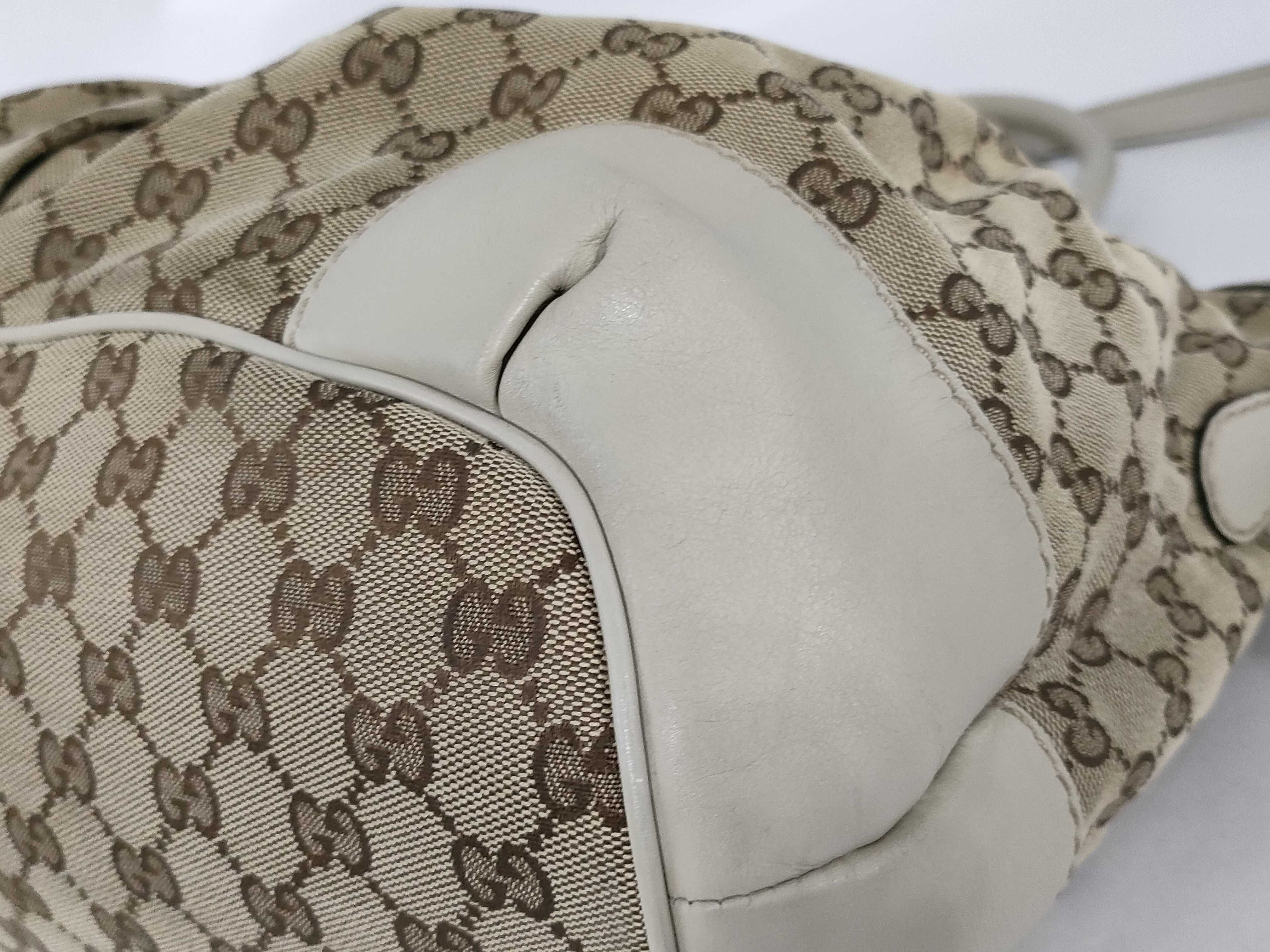 GG Canvas Handbag — view 9