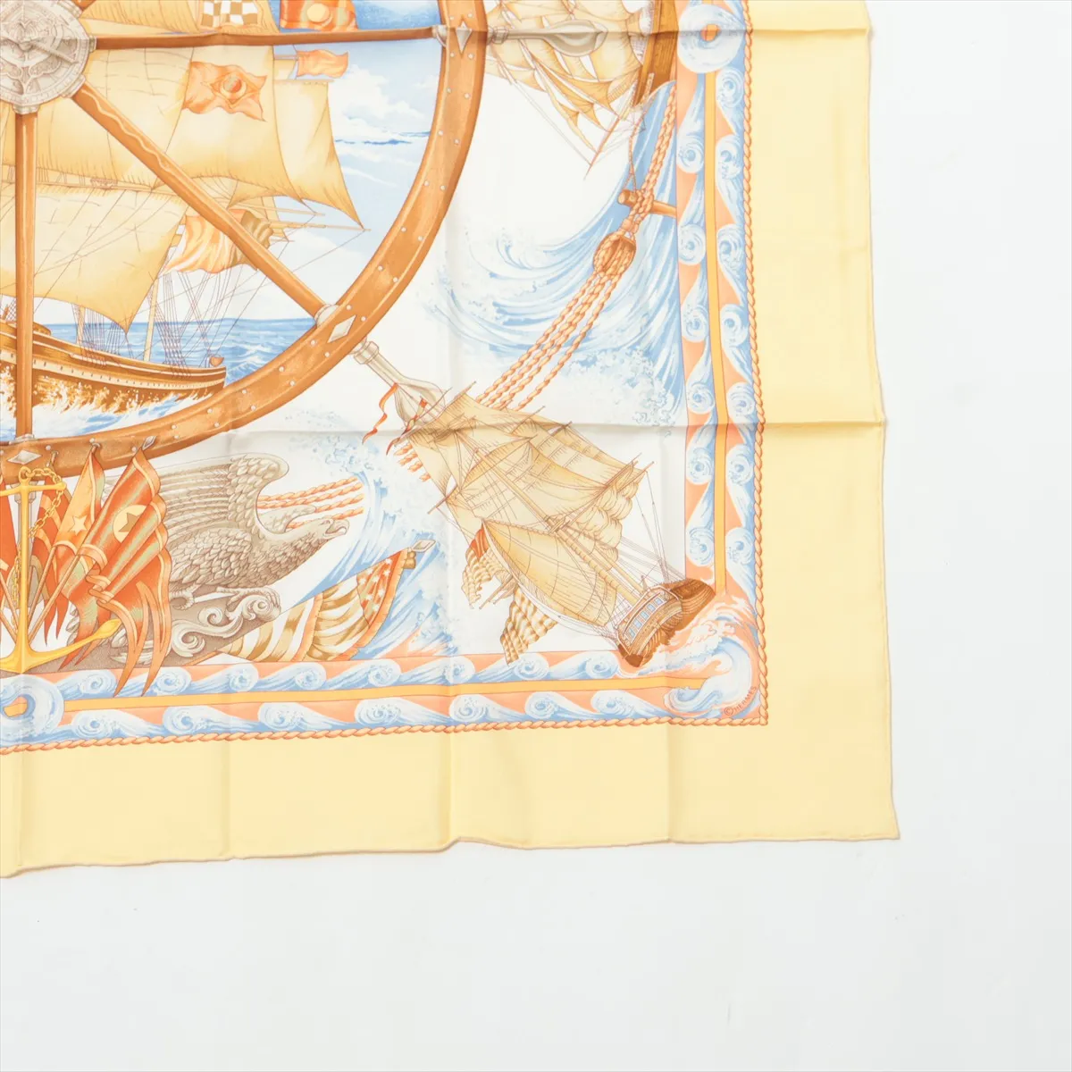 Carre 90 VIVE LE VENT Blow the Wind Scarf Silk Yellow — view 4