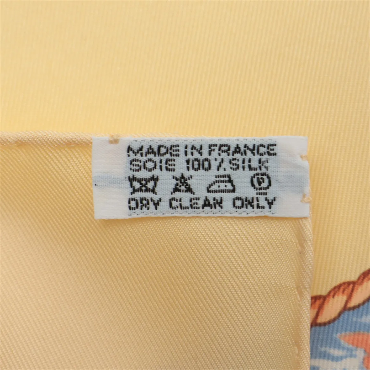 Carre 90 VIVE LE VENT Blow the Wind Scarf Silk Yellow — view 7