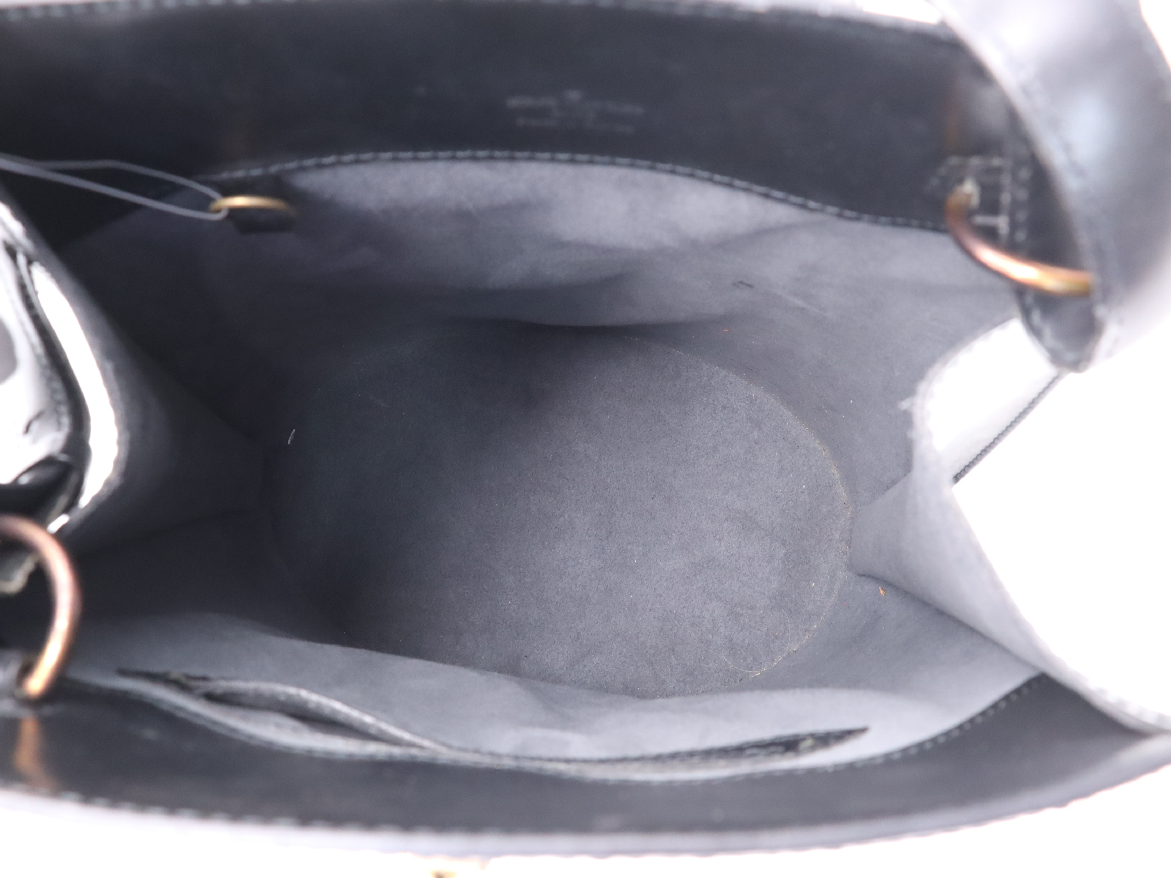 M52252 Epi Cluny Noir Shoulder Bag — view 11