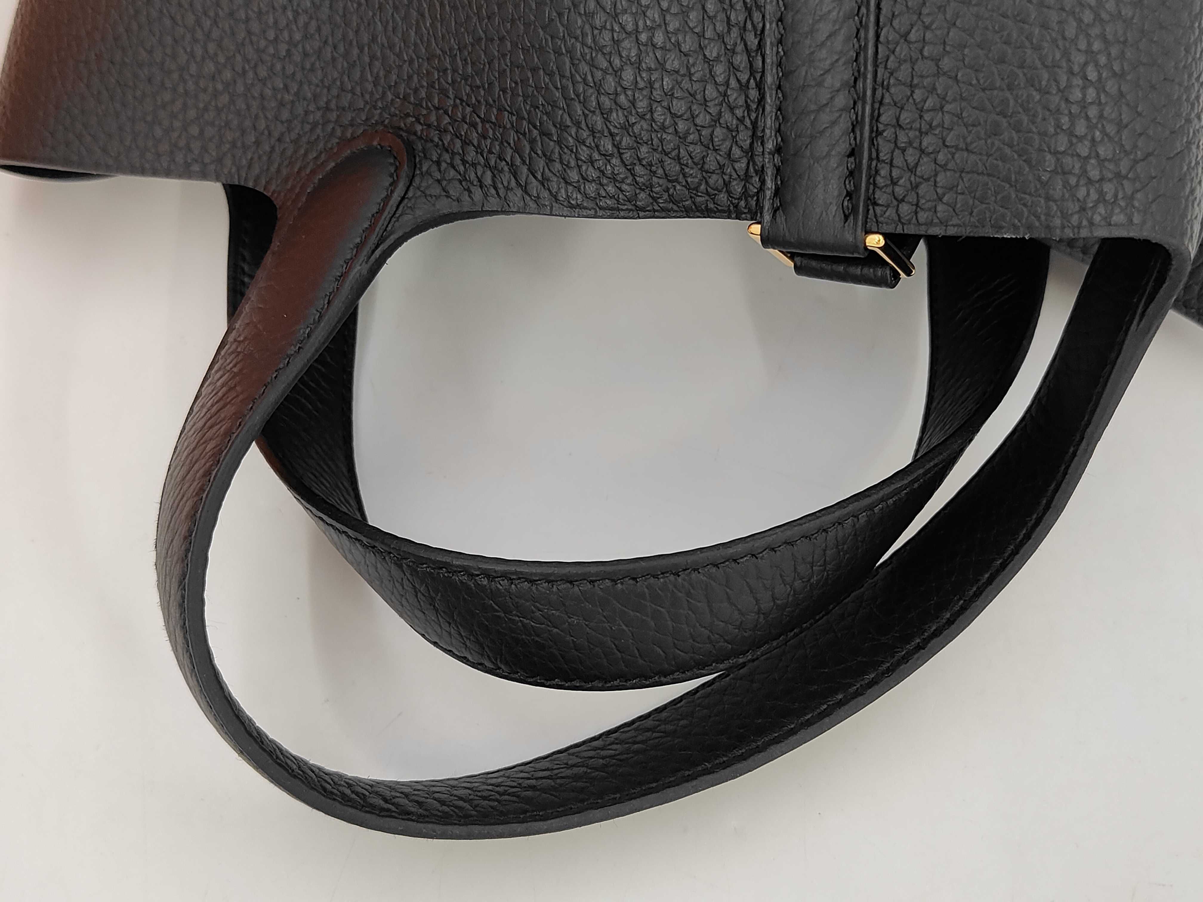 Picotin Lock PM Black G Stamp Taurillon Clemence Leather Handbag — view 5