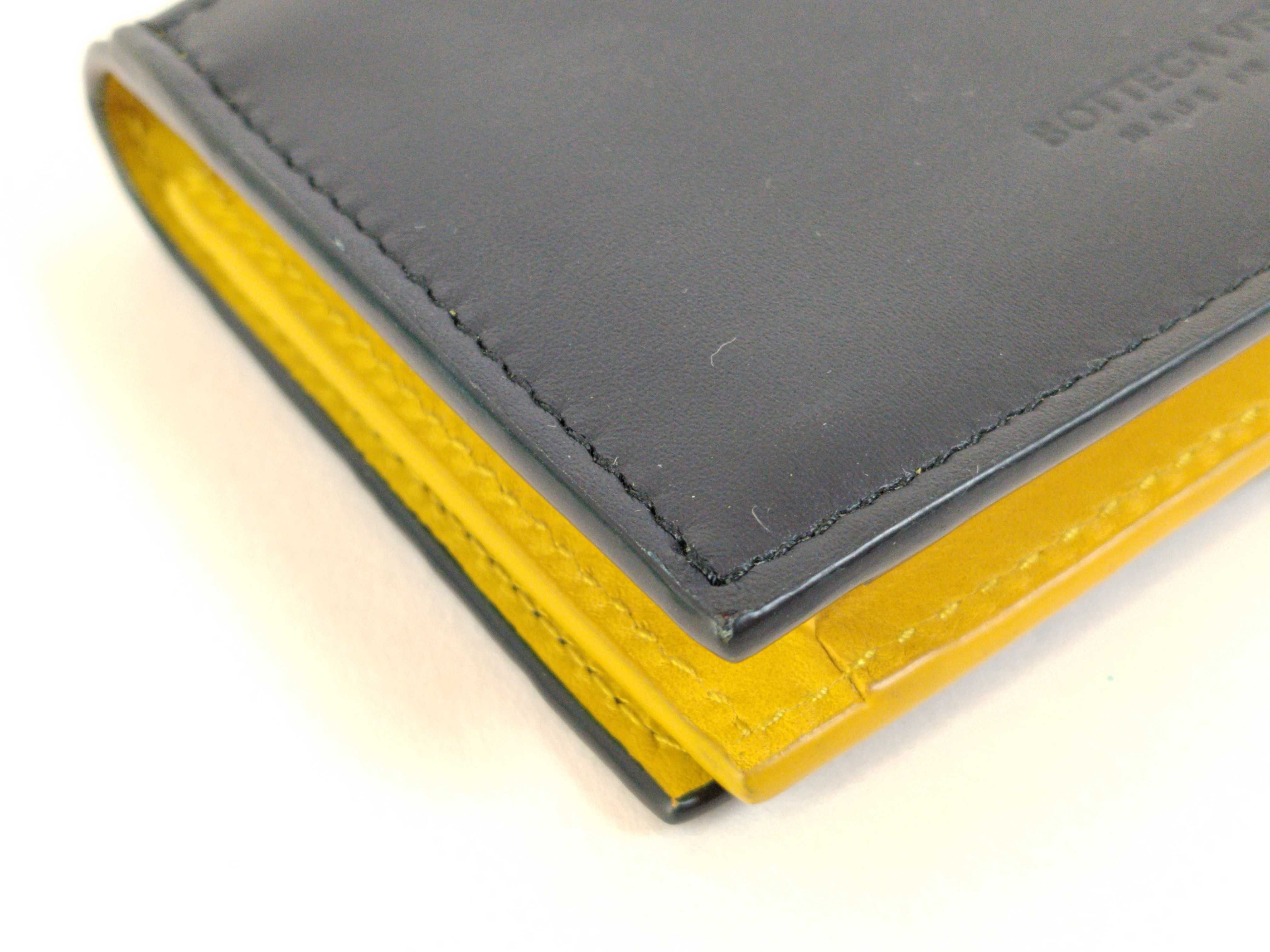 Intrecciato Leather Card Case 605720 (Card Case/Pass Case/Business Card Holder) — view 3