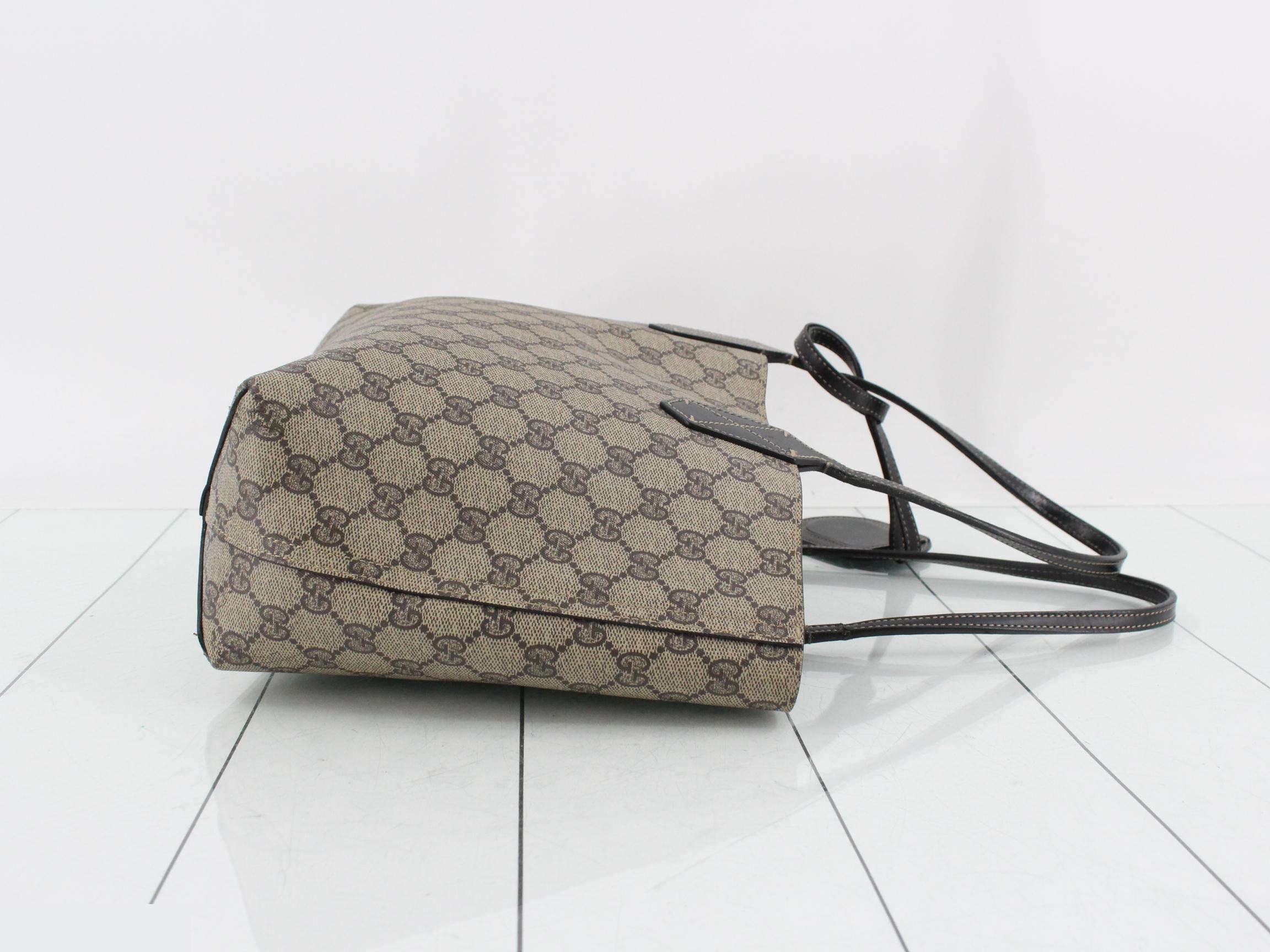 Reversible shoulder bag — view 3