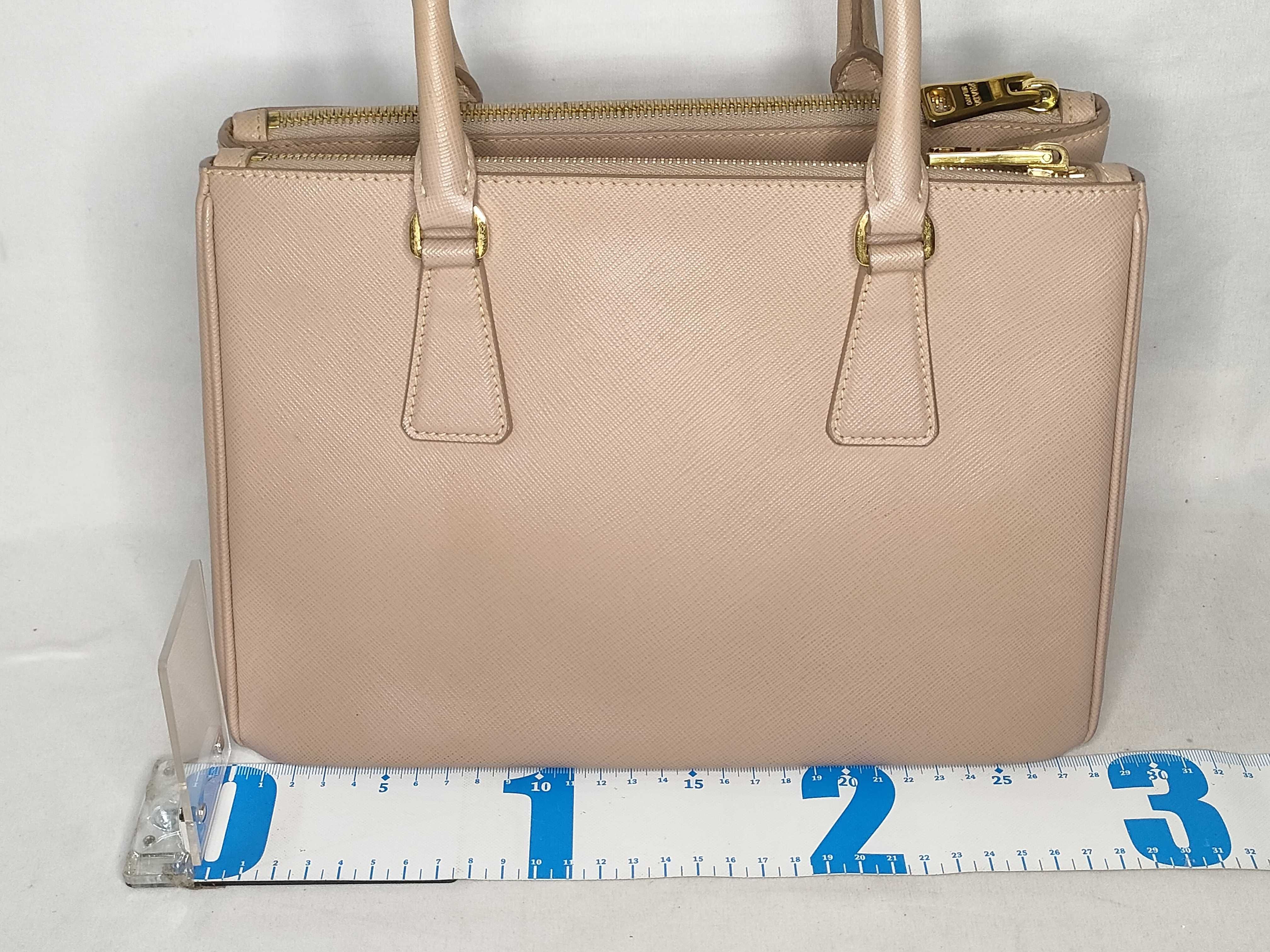 ID- Saffiano Lux Galeria cowskin 2-way handbag Beige 1BA863 open papers handbag — view 2