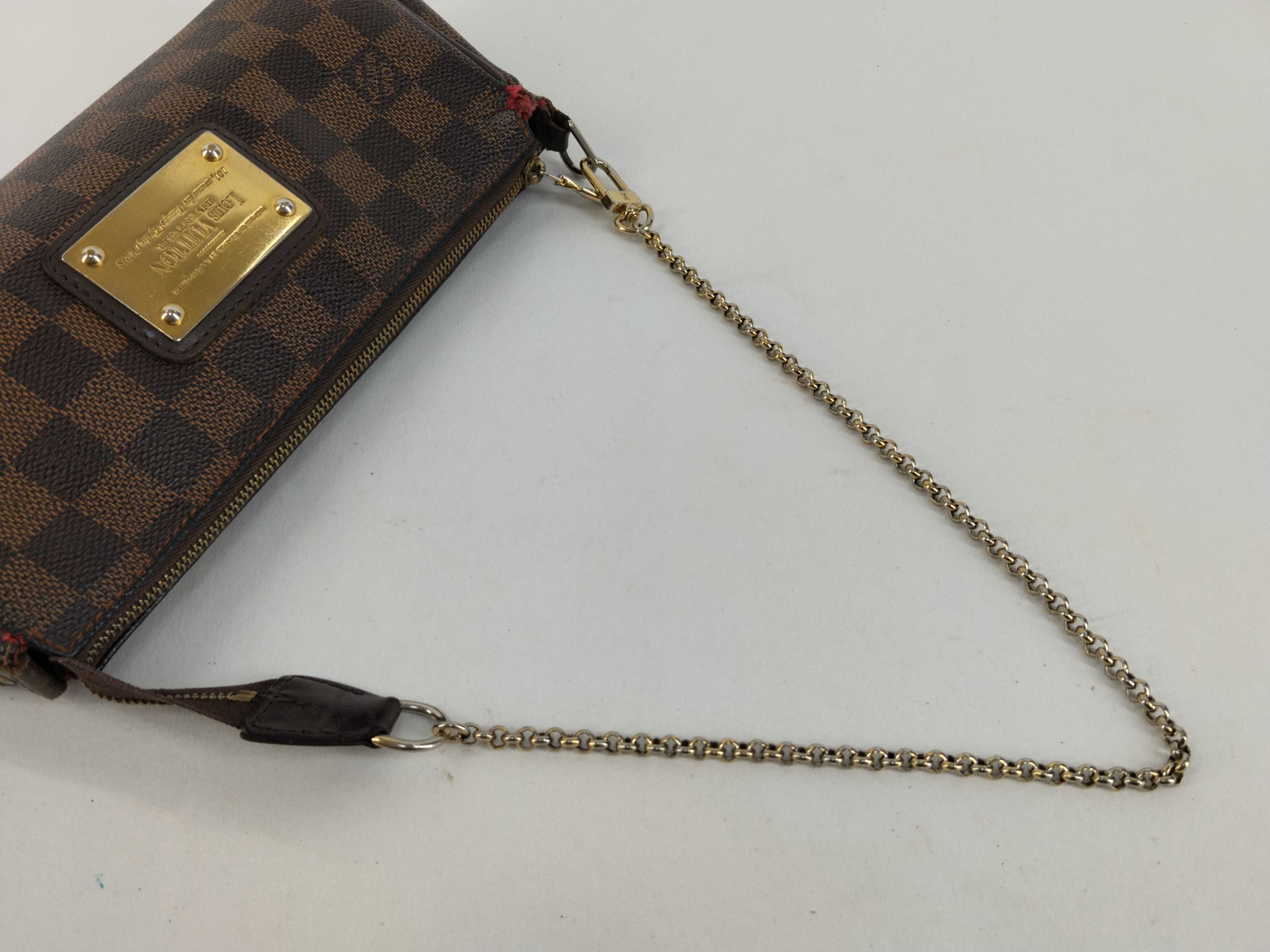 Damier N55213 Damier Eva Shoulder Bag with Shoulder Strap — view 3