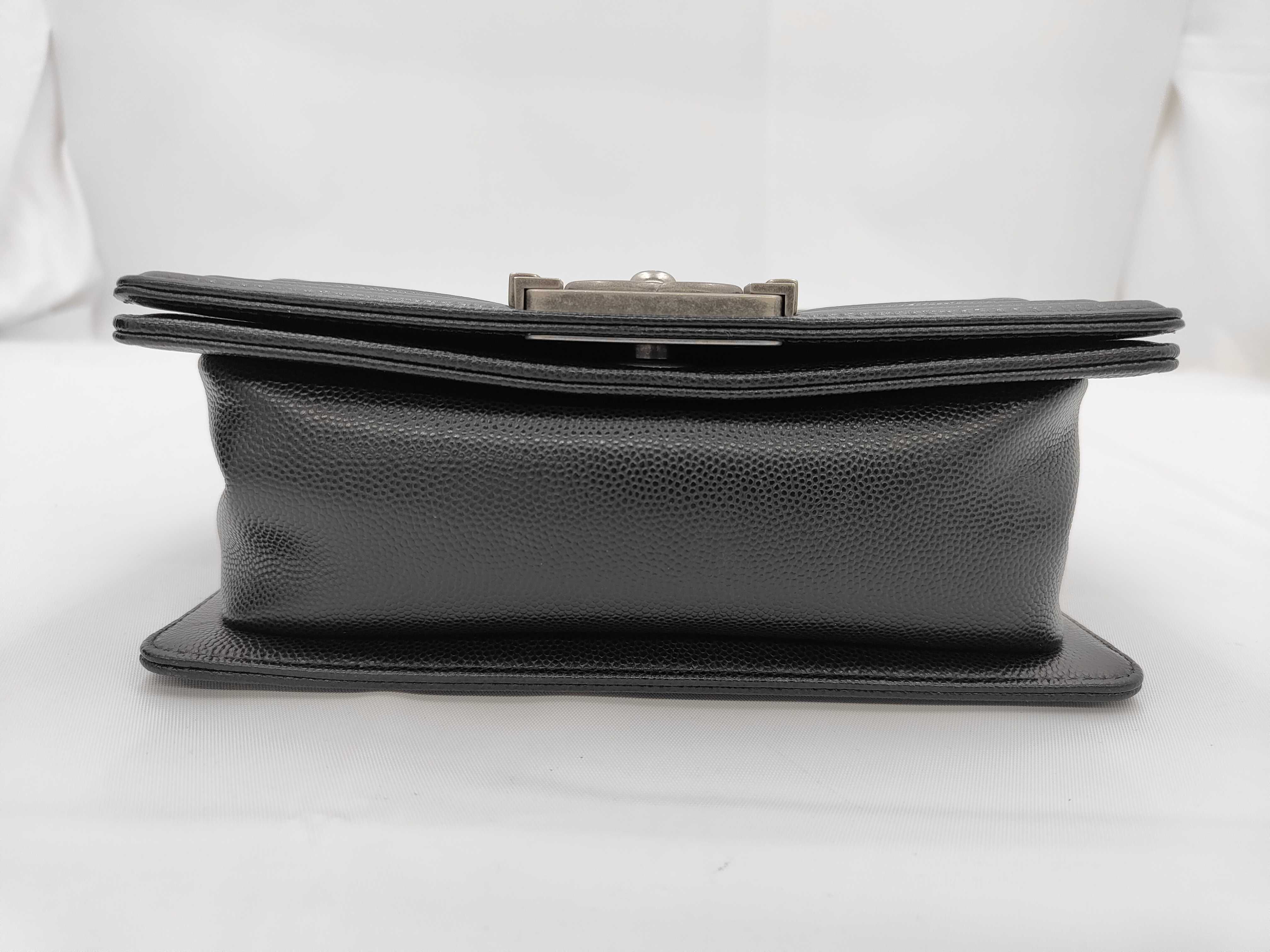 shoulder bag, grained calfskin, black, Boy Chanel, serial number 26 series. — view 5
