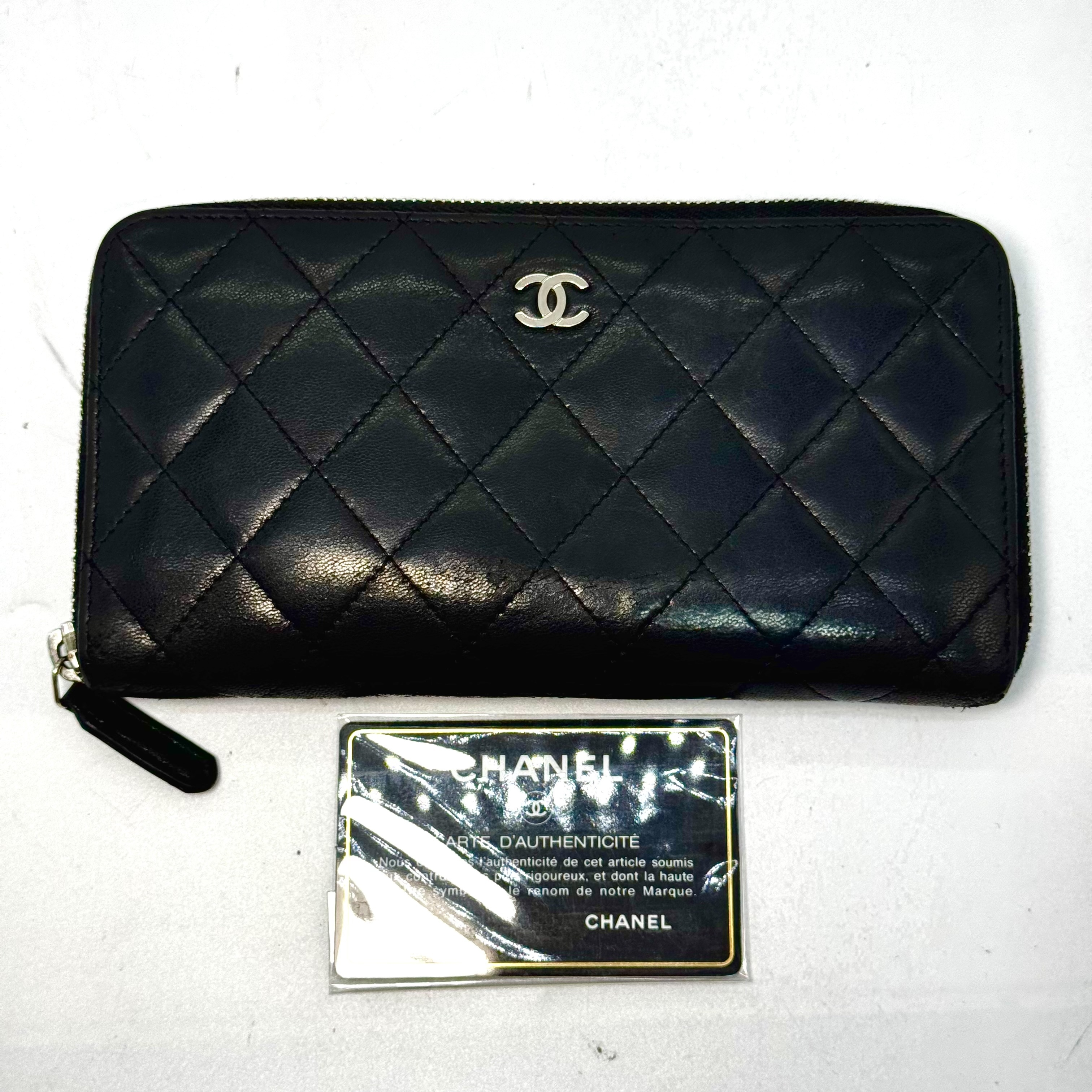 Matelassé Lambskin Round Zip Long Wallet, Black, 19665637, with Guarantee Card.