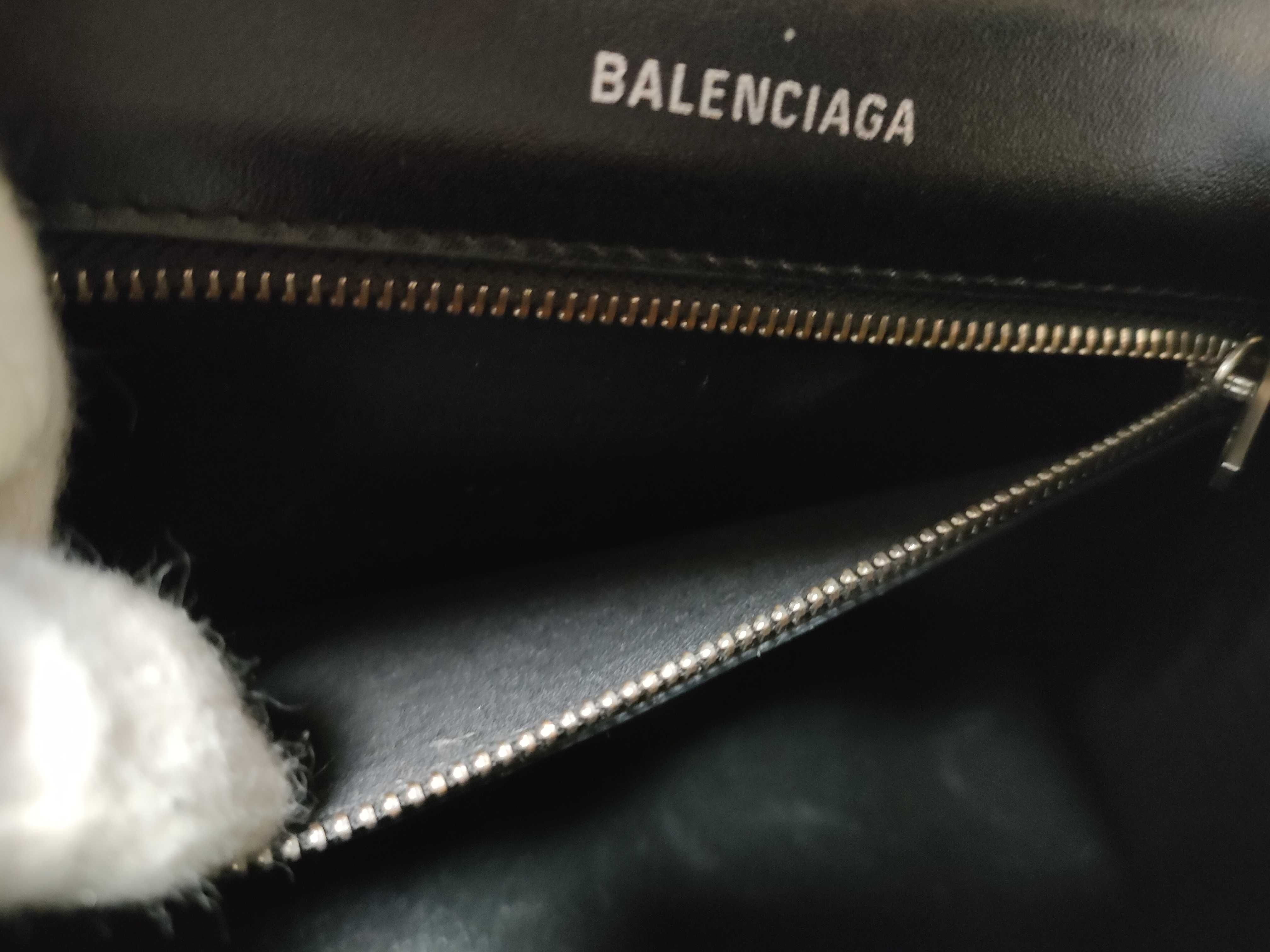 Hourglass S Handbag — view 11