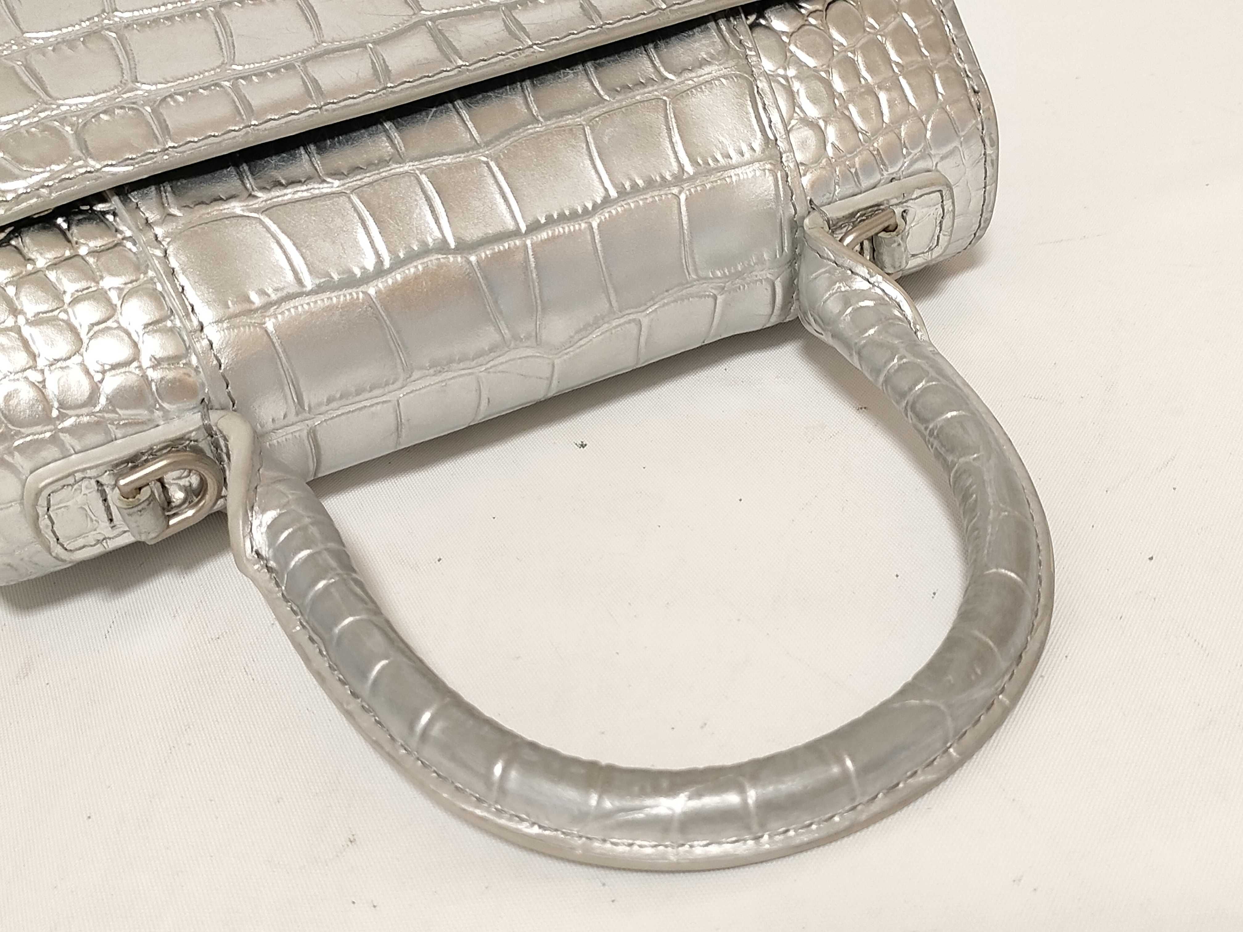Hourglass S Handbag — view 3