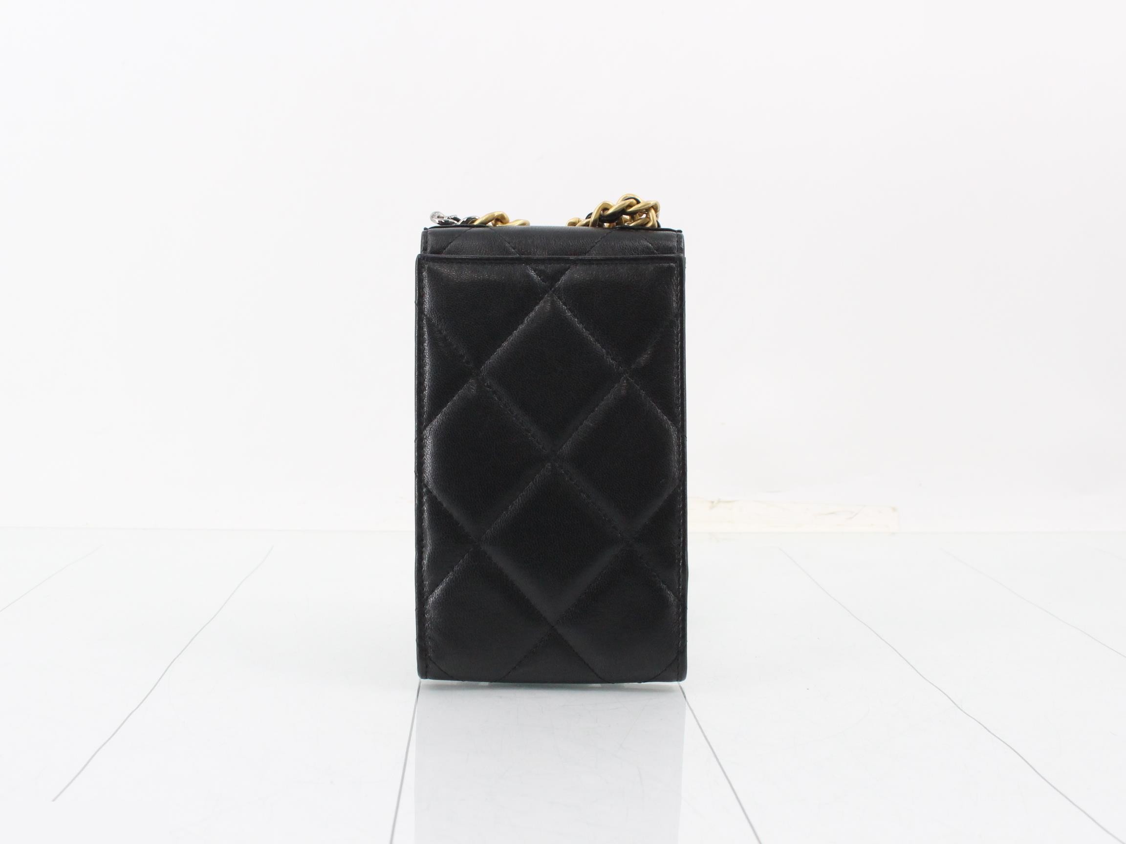 Matelassé (bag) - Shoulder bag — view 2