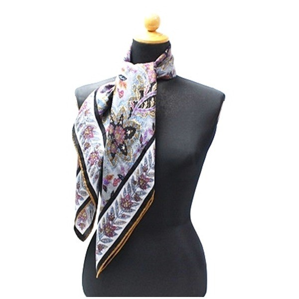 scarf, gray — view 3