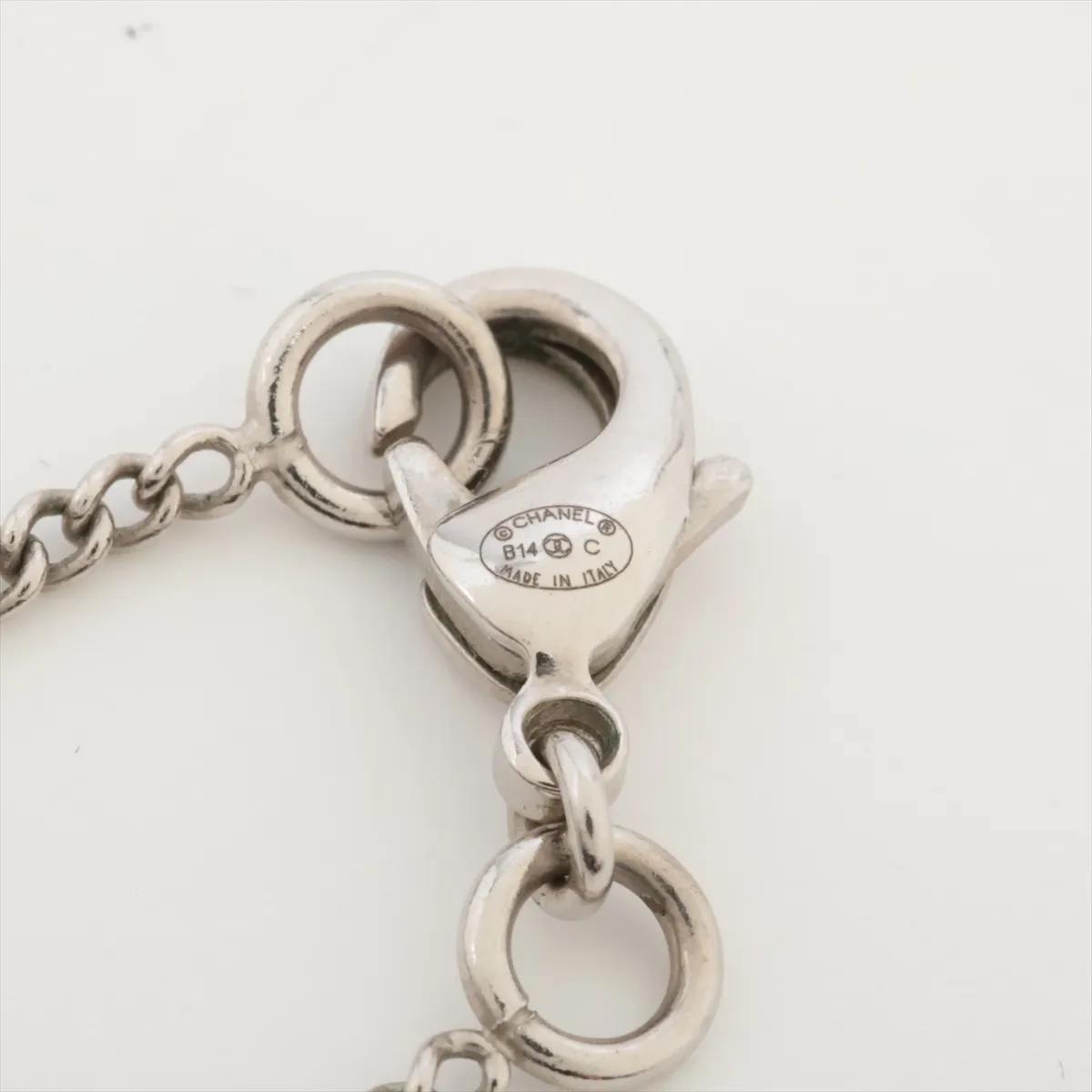 Coco Mark Ribbon B14C Necklace Metal x Rhinestone Silver — view 4