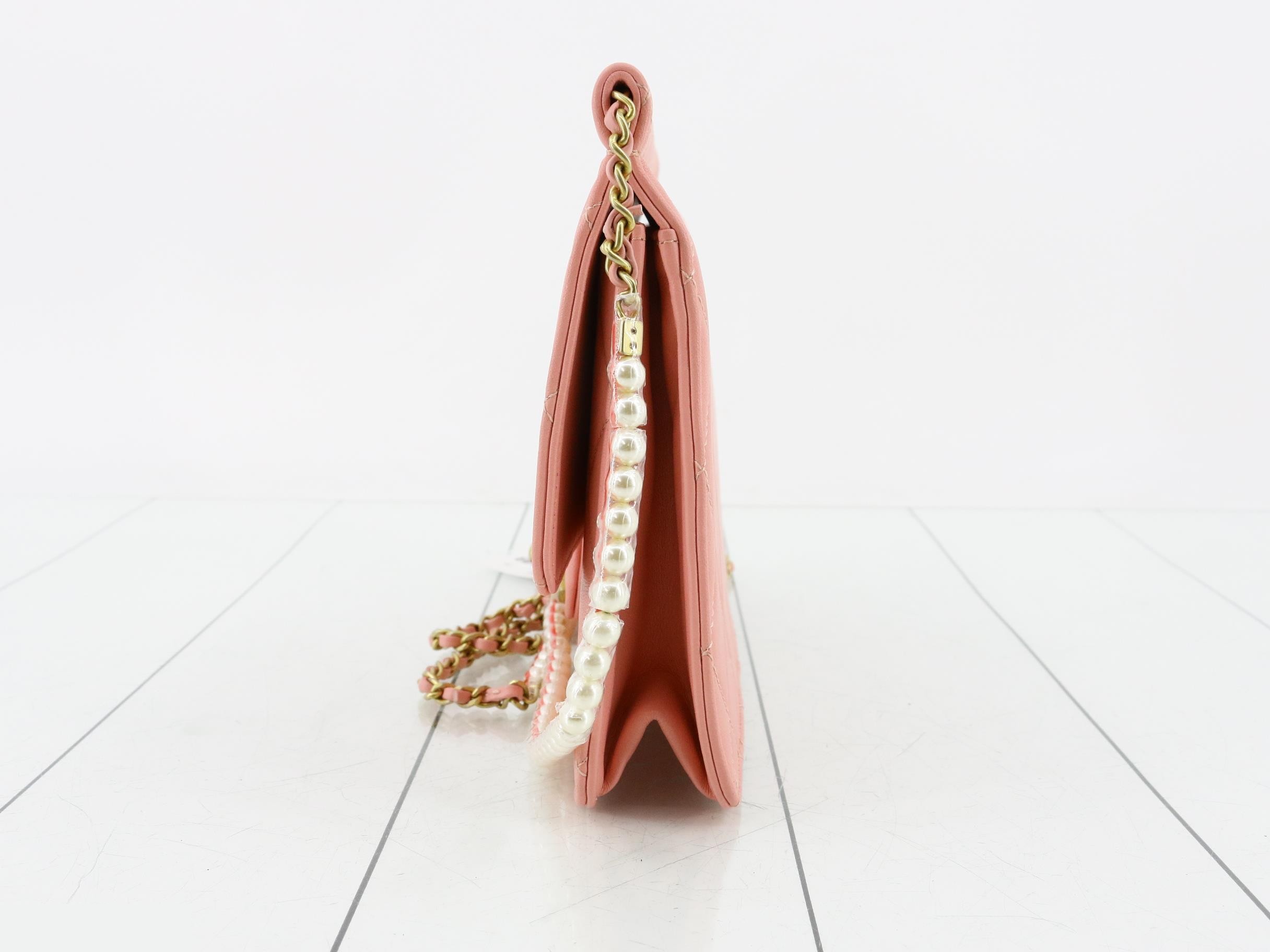 Matelassé (bag) - Shoulder bag — view 3