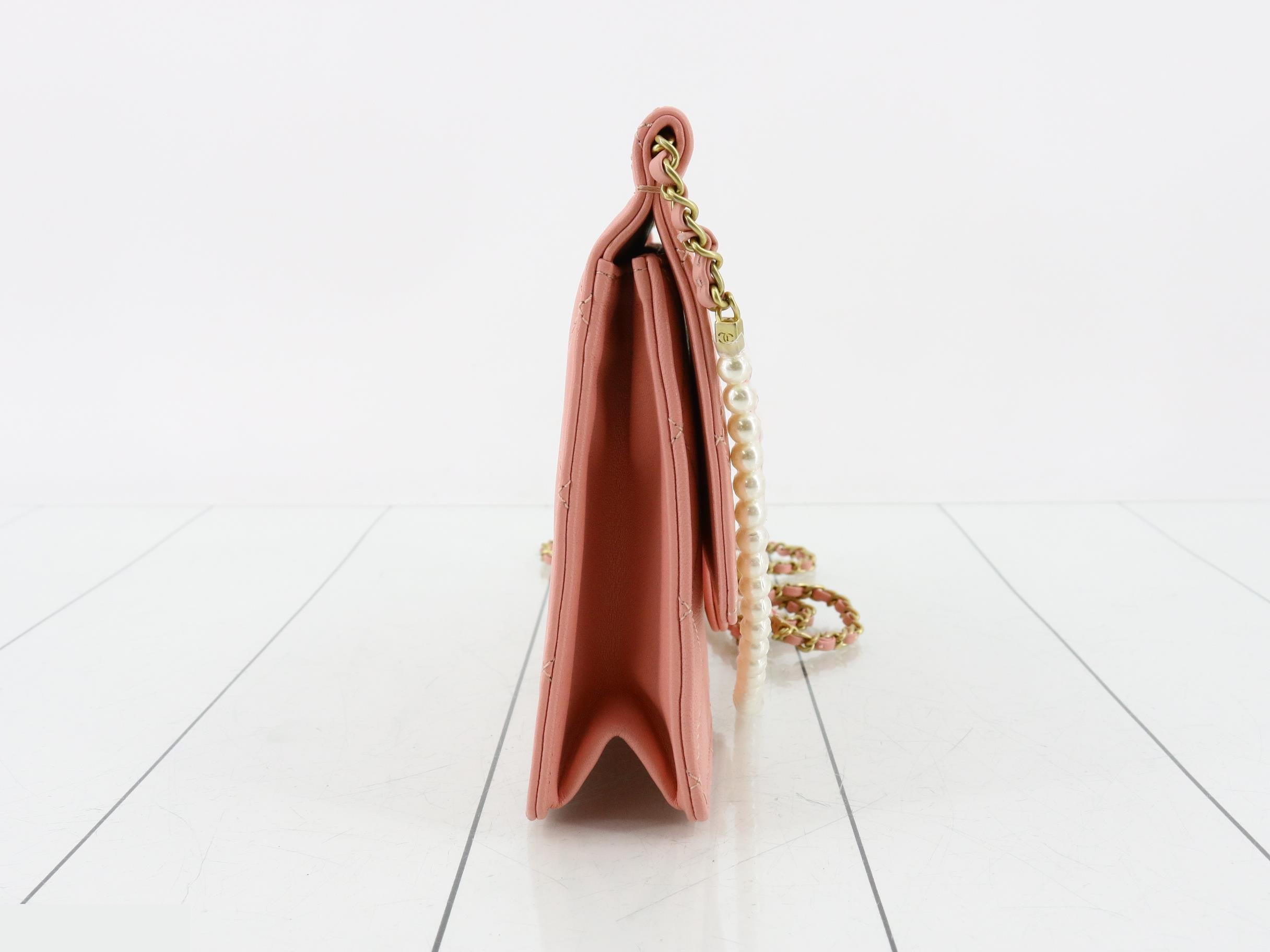 Matelassé (bag) - Shoulder bag — view 4