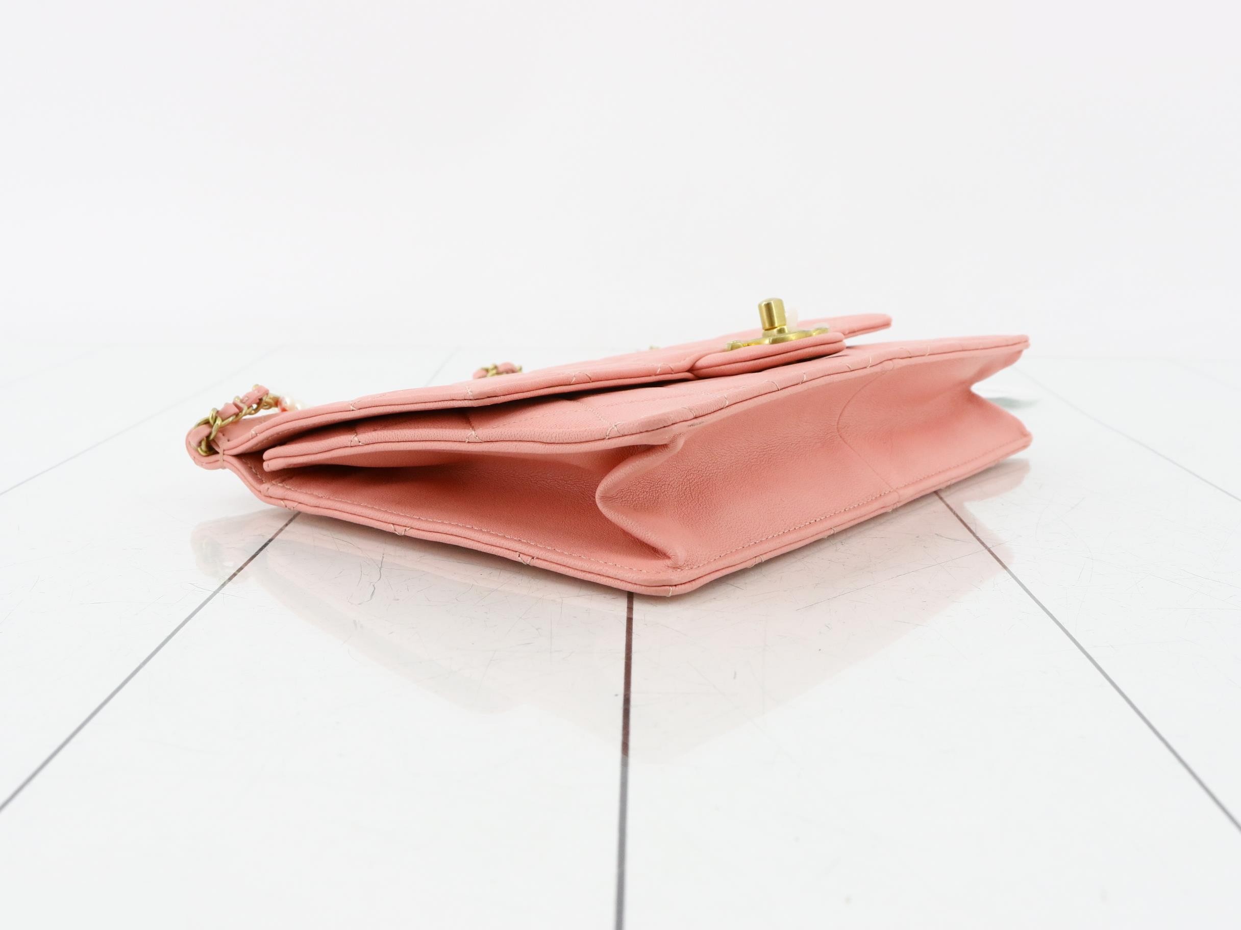 Matelassé (bag) - Shoulder bag — view 5