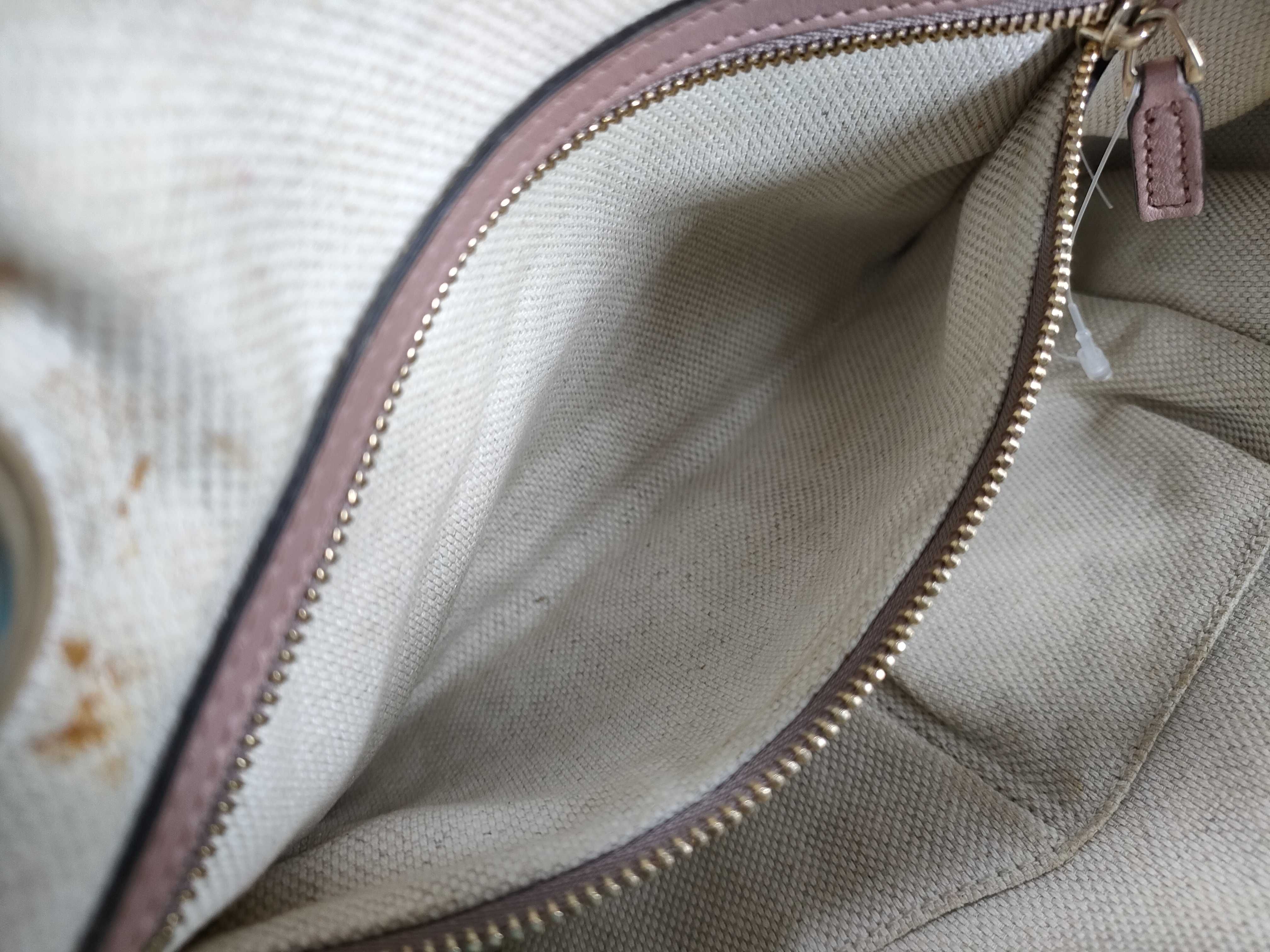 Interlocking Patent Leather Chain Shoulder Bag — view 10