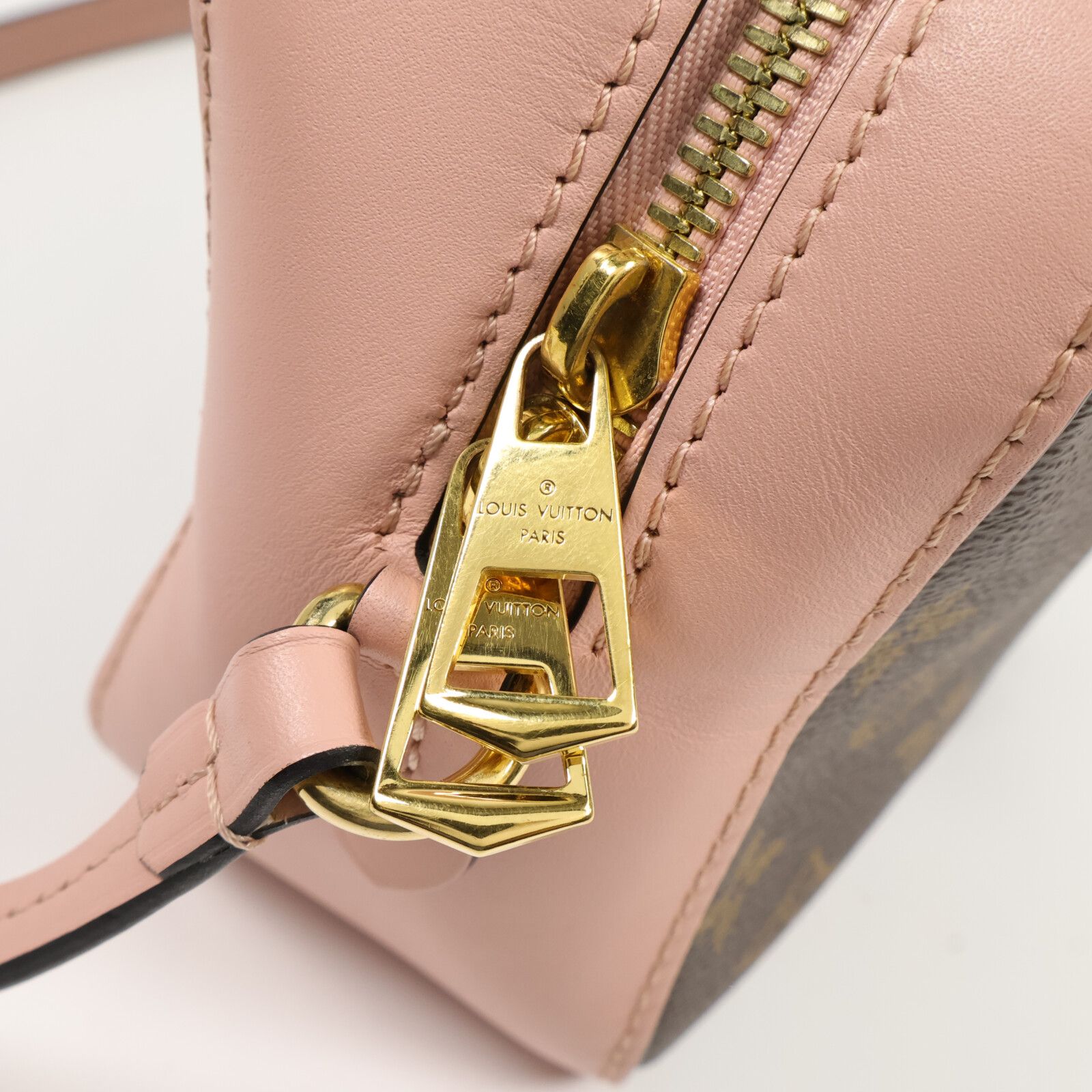 Monogram Saintonge Hand-ground Shoulder Bag Brown Pink 2way Shoulder Bag M 44442 — view 7