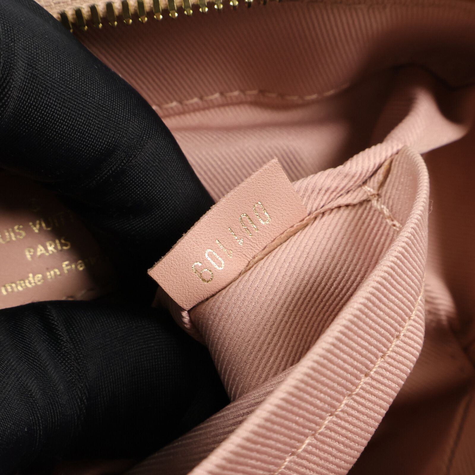 Monogram Saintonge Hand-ground Shoulder Bag Brown Pink 2way Shoulder Bag M 44442 — view 8