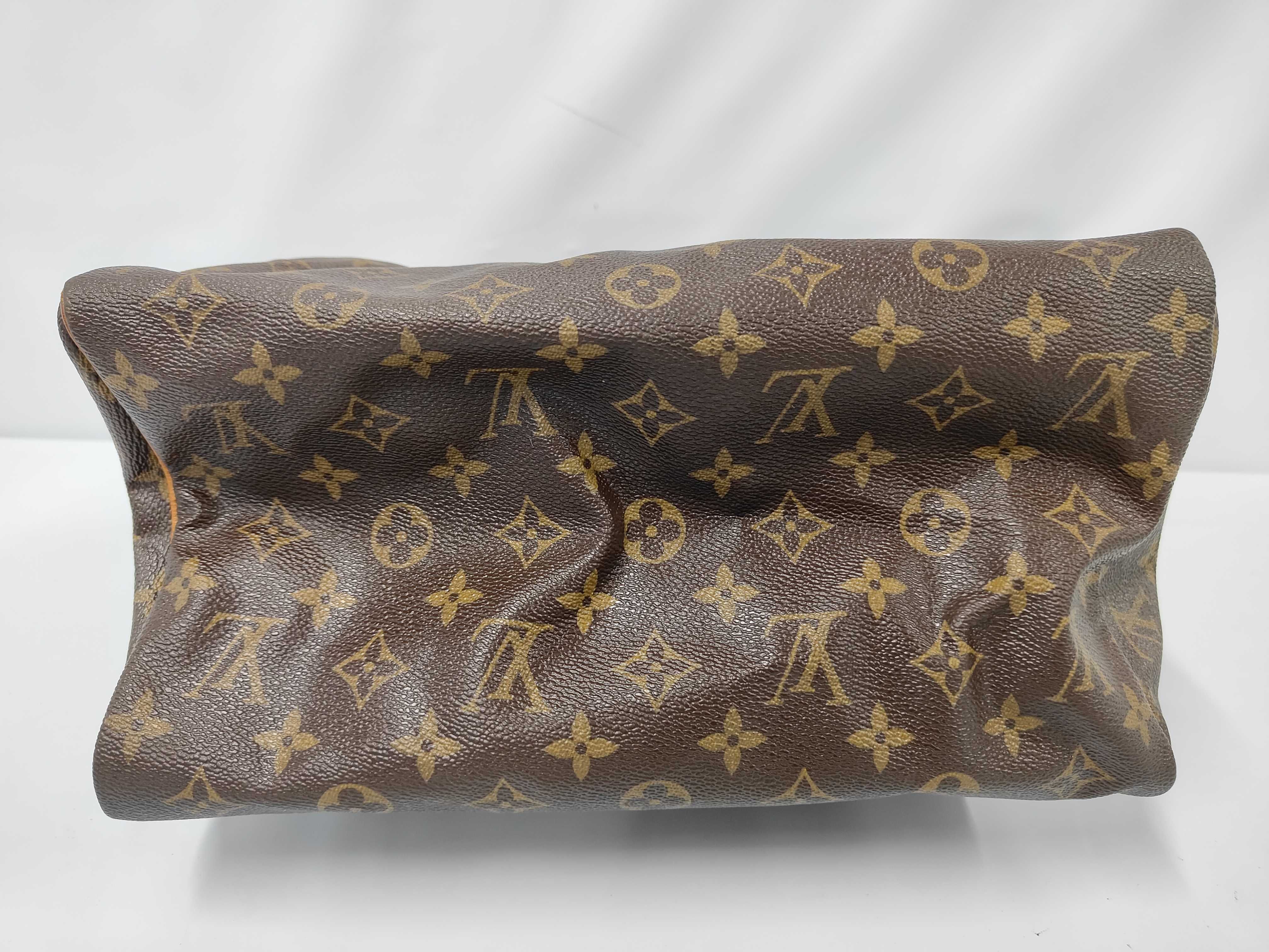 Monogram Louis Vuitton M41526 Speedy 30 Handbag Boston Bag — view 3