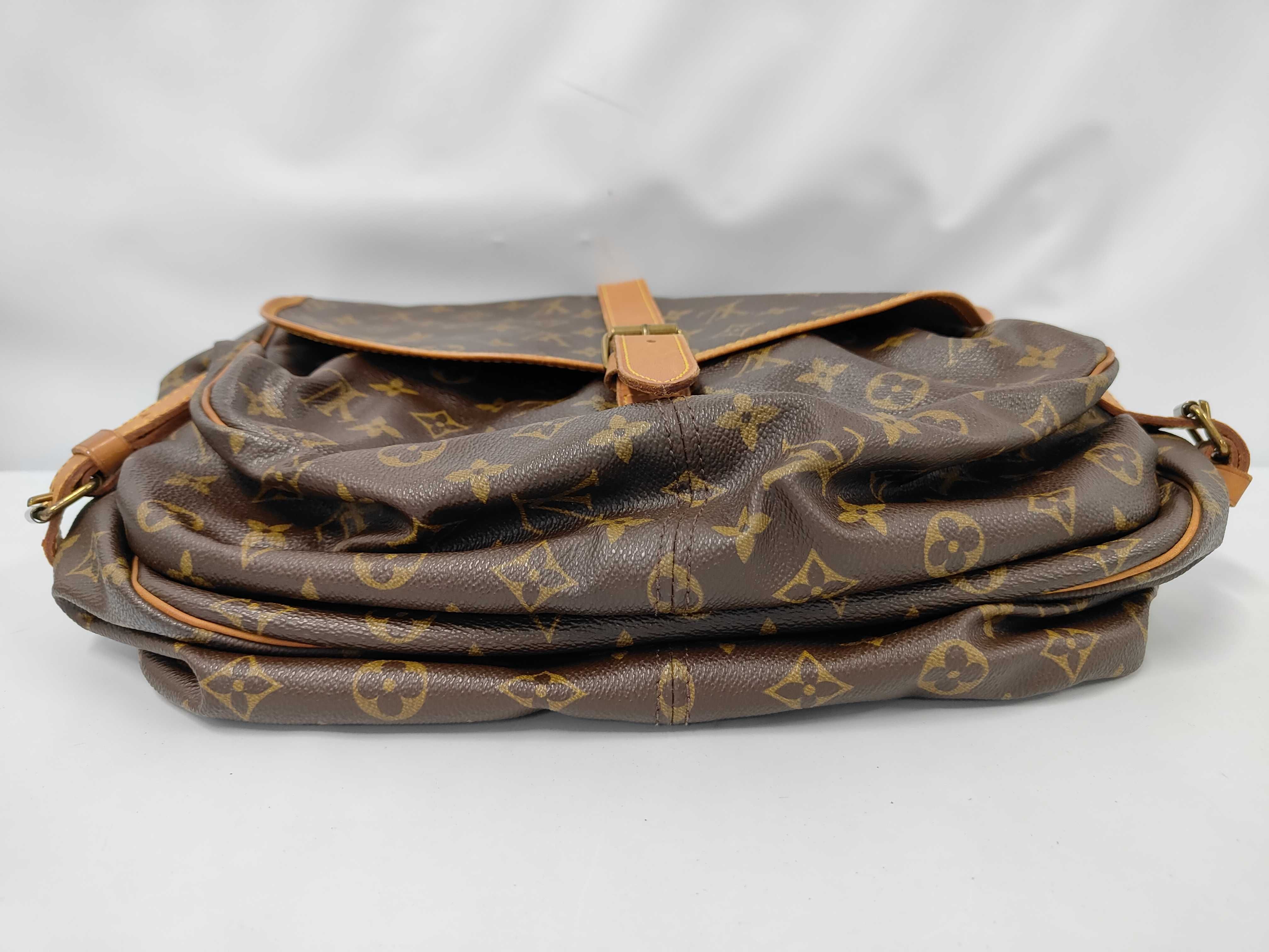 Monogram Saumur 35 893FC Shoulder Bag — view 3