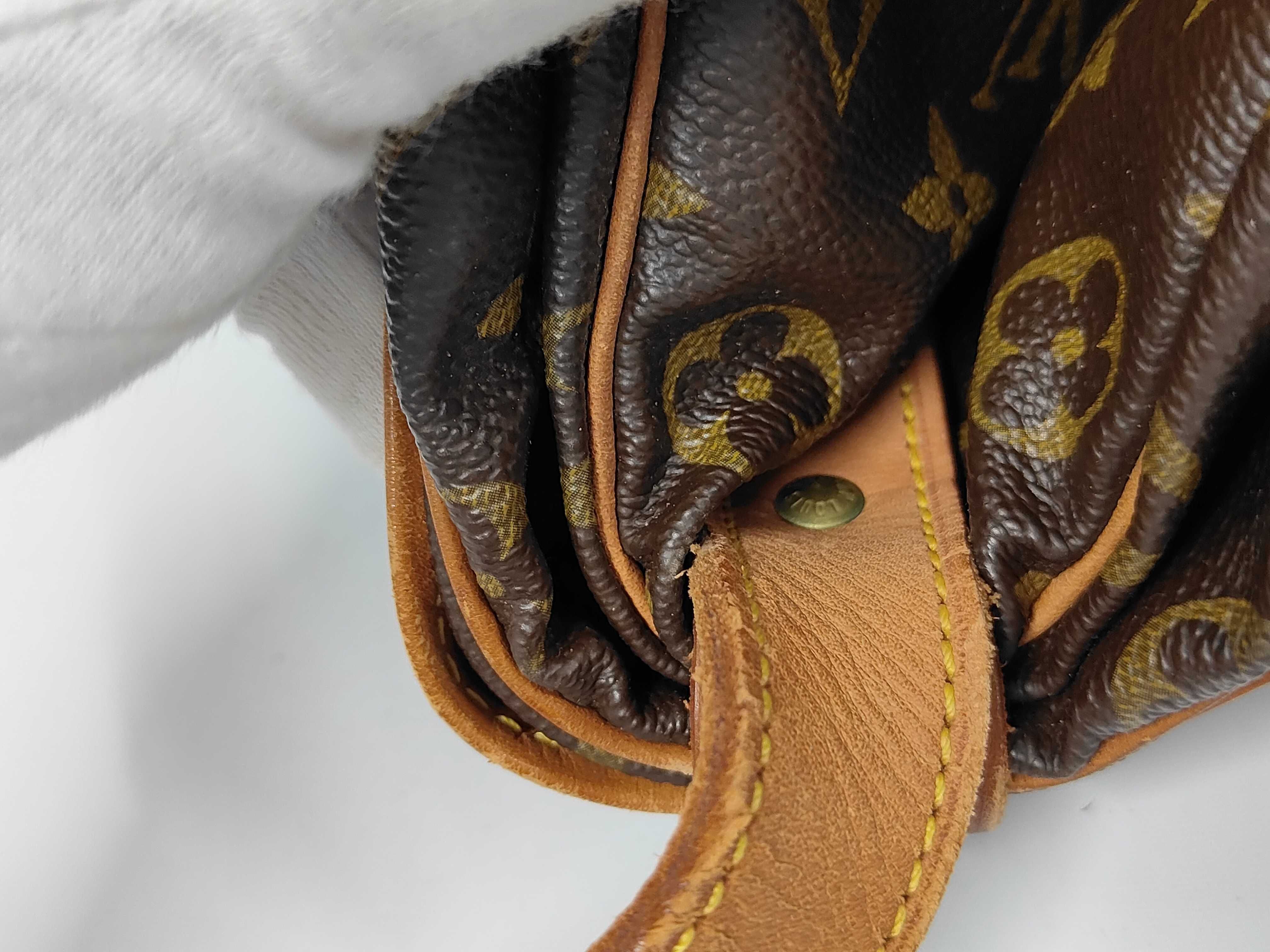 Monogram Saumur 35 893FC Shoulder Bag — view 7