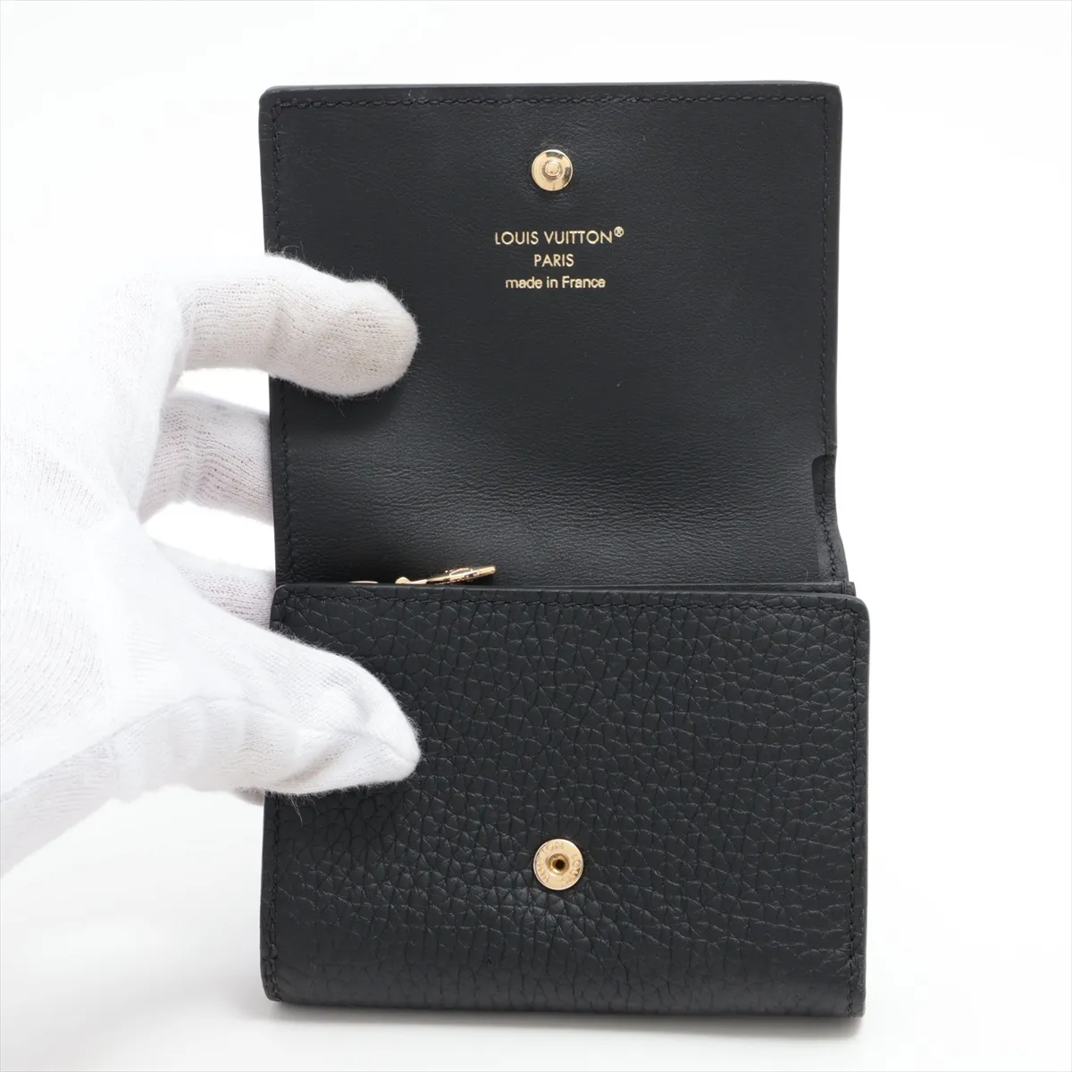 Taurillon Portefeuille Capucines Tiny M12149 Black Compact Wallet (RFID detected) — view 3