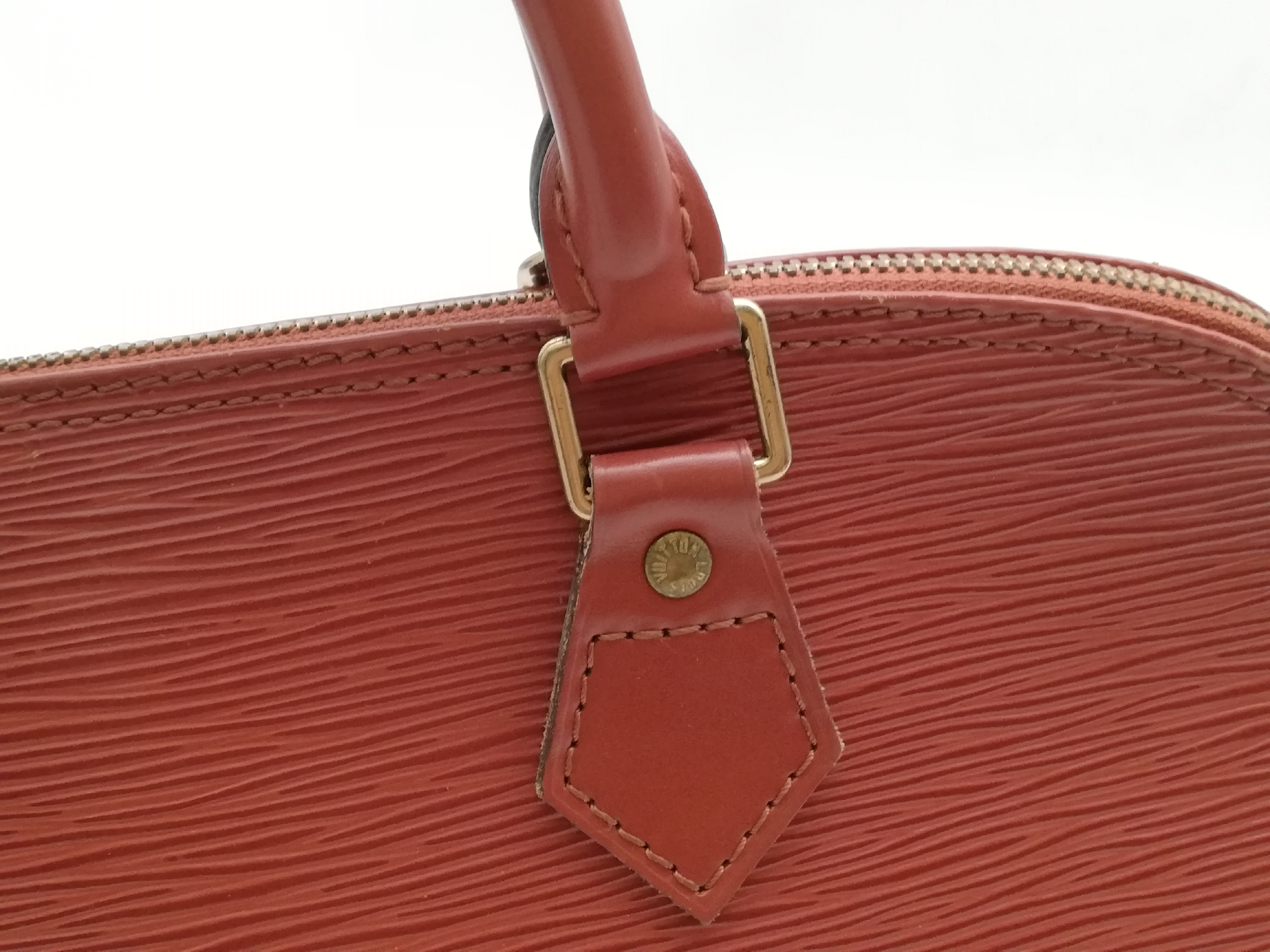 Epi Alma M52143 Handbag — view 7