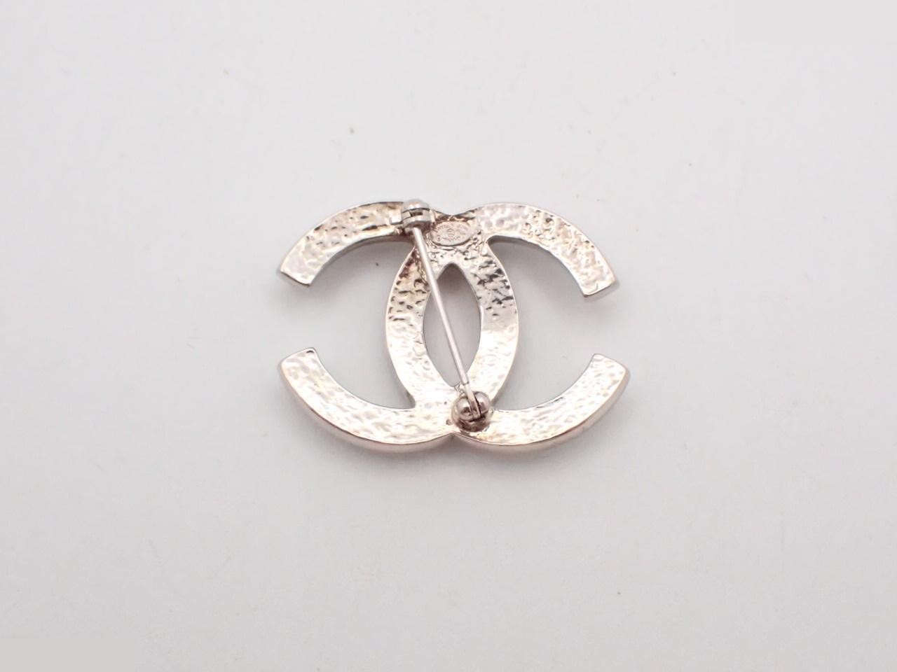 Silver brooch — view 2