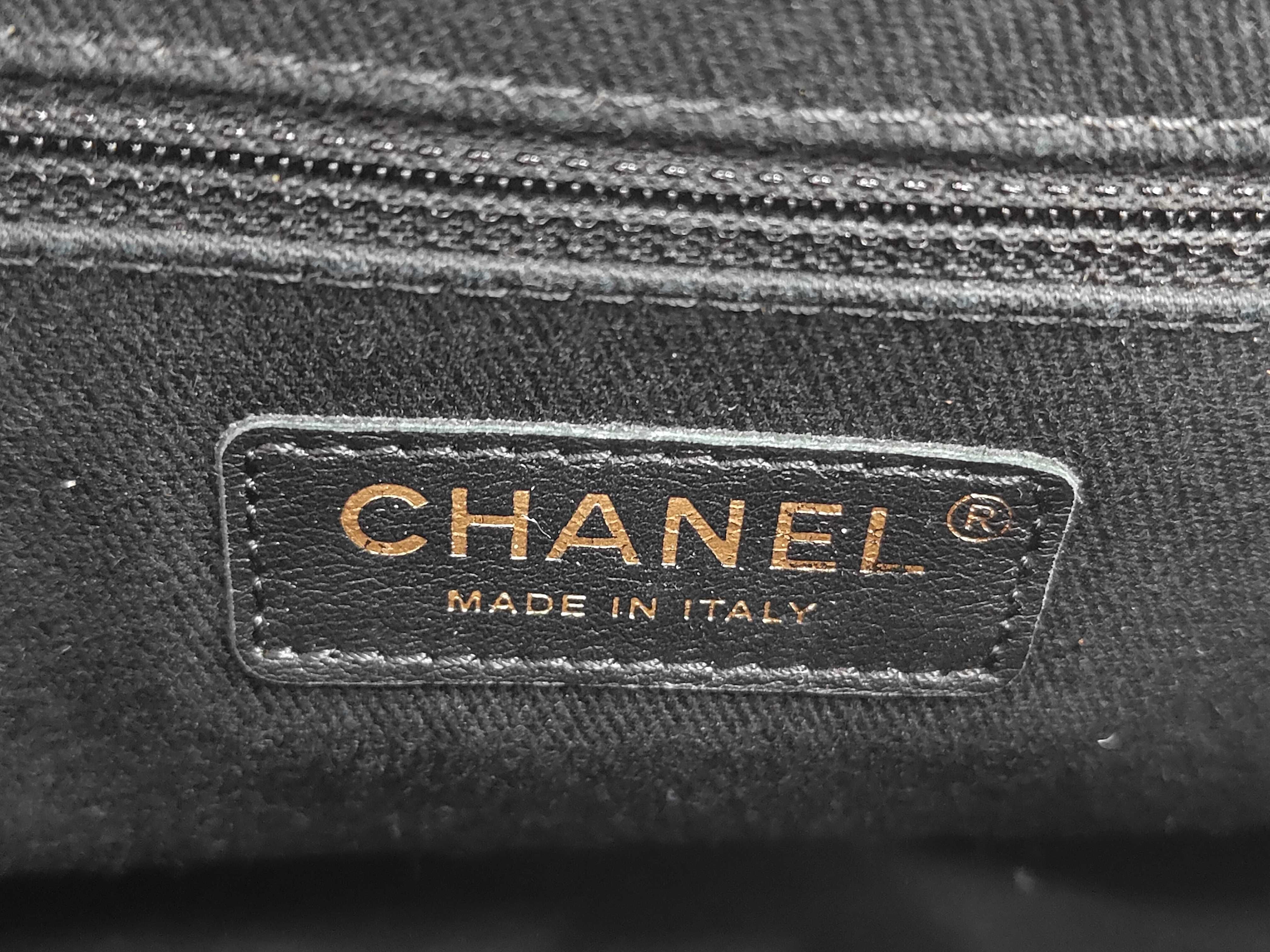 V-stitch chain tote bag — view 11
