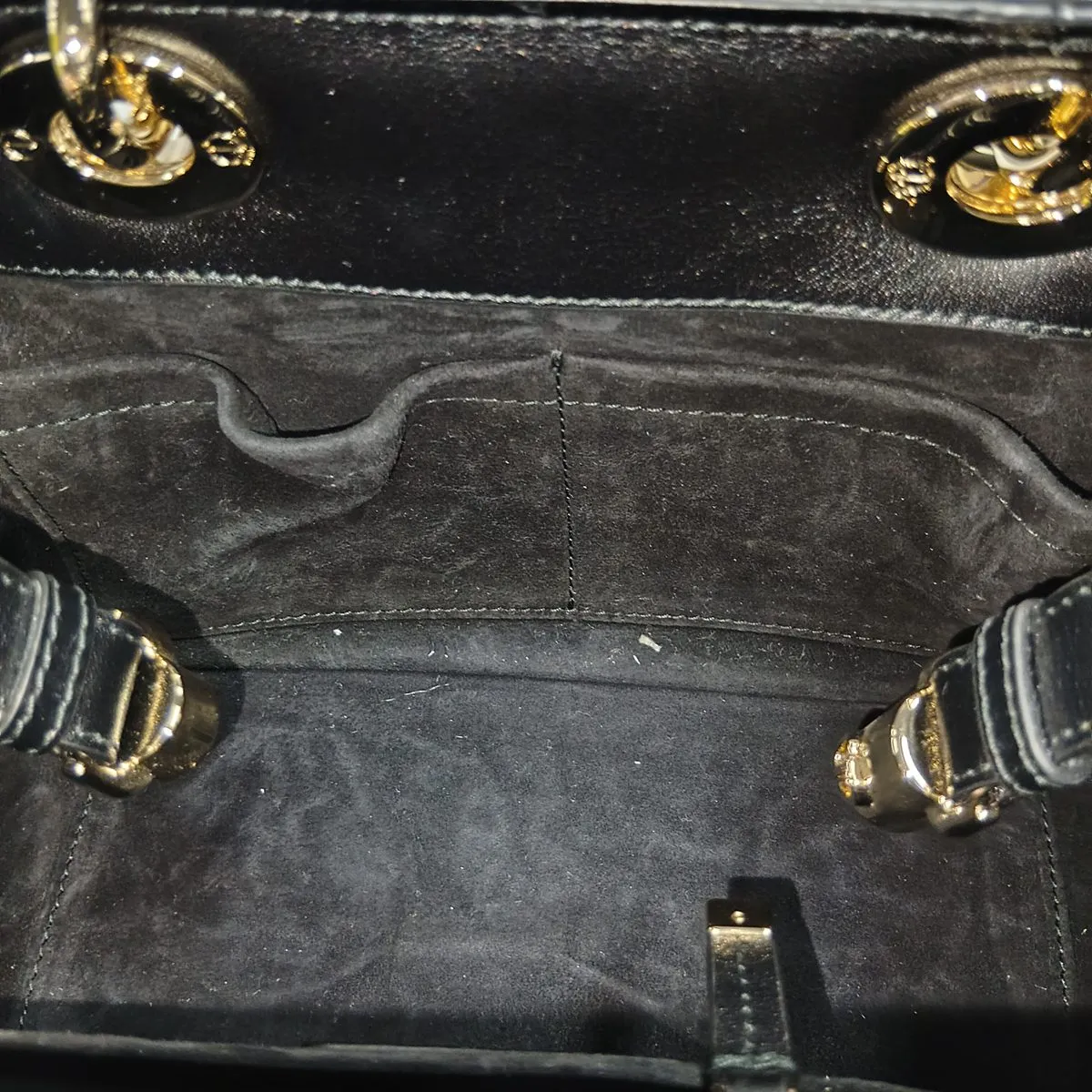 Macro Cannage Lady 95.22 Leather 2-Way Handbag, Black — view 15