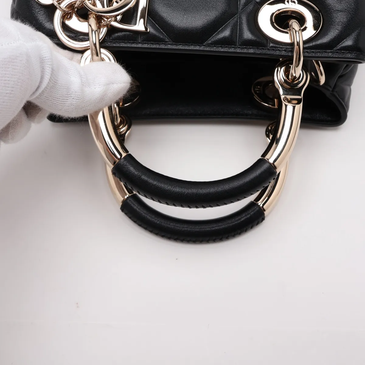 Macro Cannage Lady 95.22 Leather 2-Way Handbag, Black — view 5