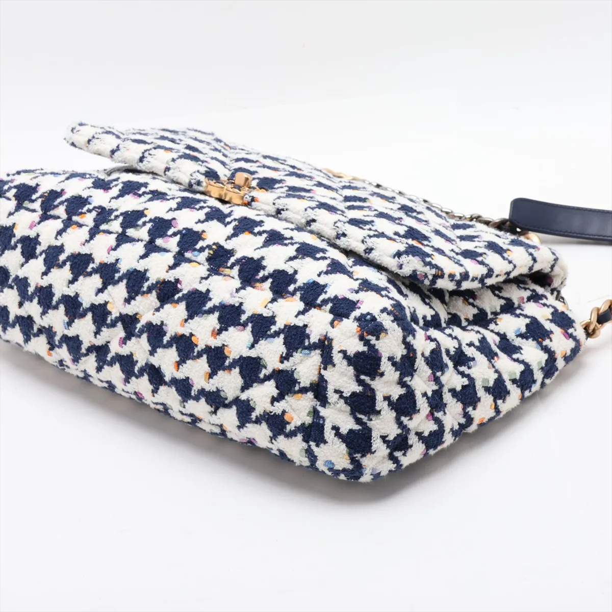 19 Maxi Tweed Chain Shoulder Bag, White x Navy, Gold x Silver Hardware, 31085208, Serial Number , AS1162 — view 3