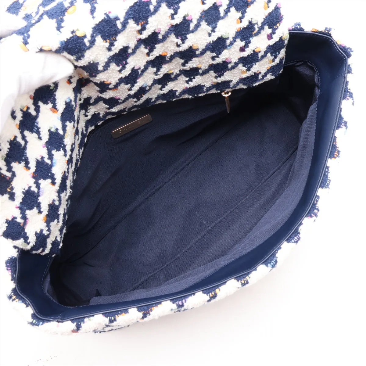 19 Maxi Tweed Chain Shoulder Bag, White x Navy, Gold x Silver Hardware, 31085208, Serial Number , AS1162 — view 8