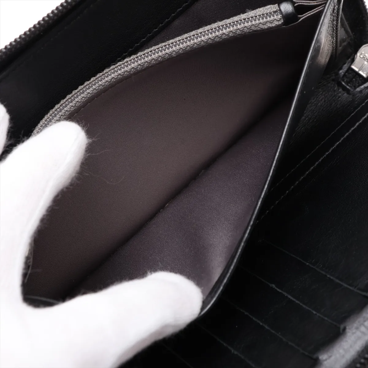Coco Mark Patent Leather Round Zip Wallet, Black, Silver Hardware, 12996310 — view 5