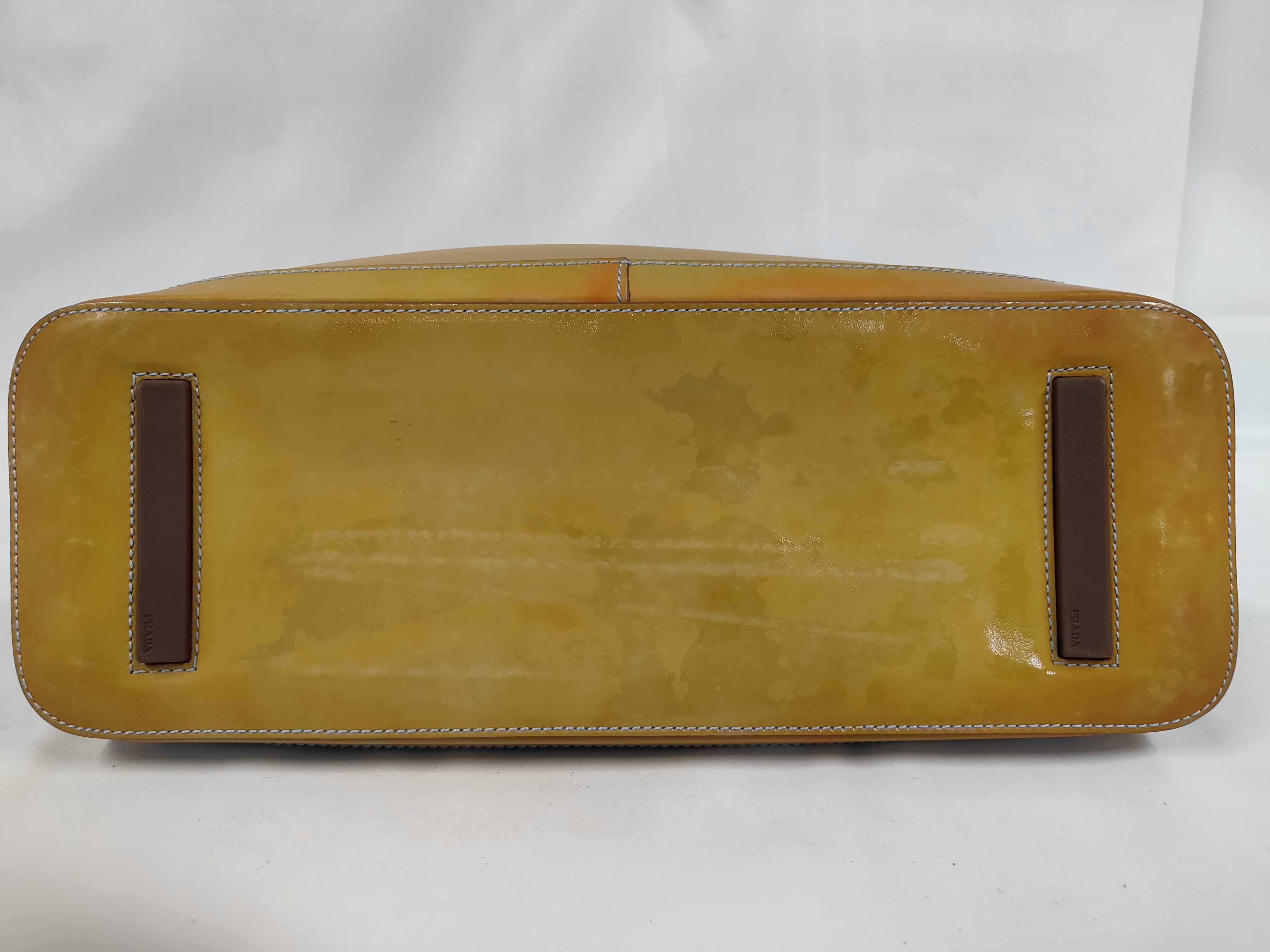 handbag, leather, beige handbag — view 4
