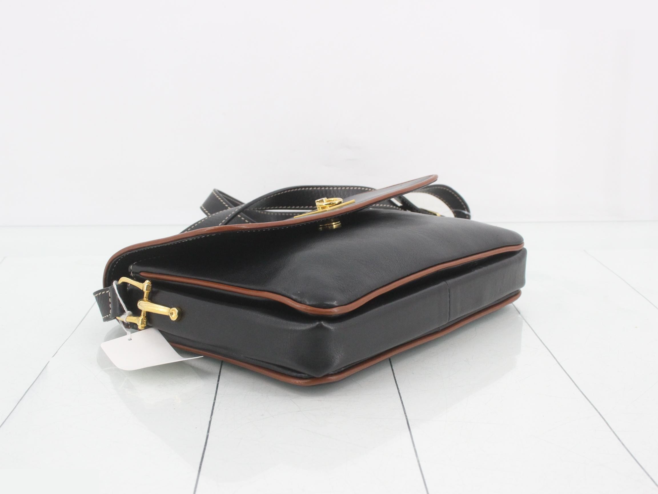 Leather shoulder bag with Gancini hardware — view 5