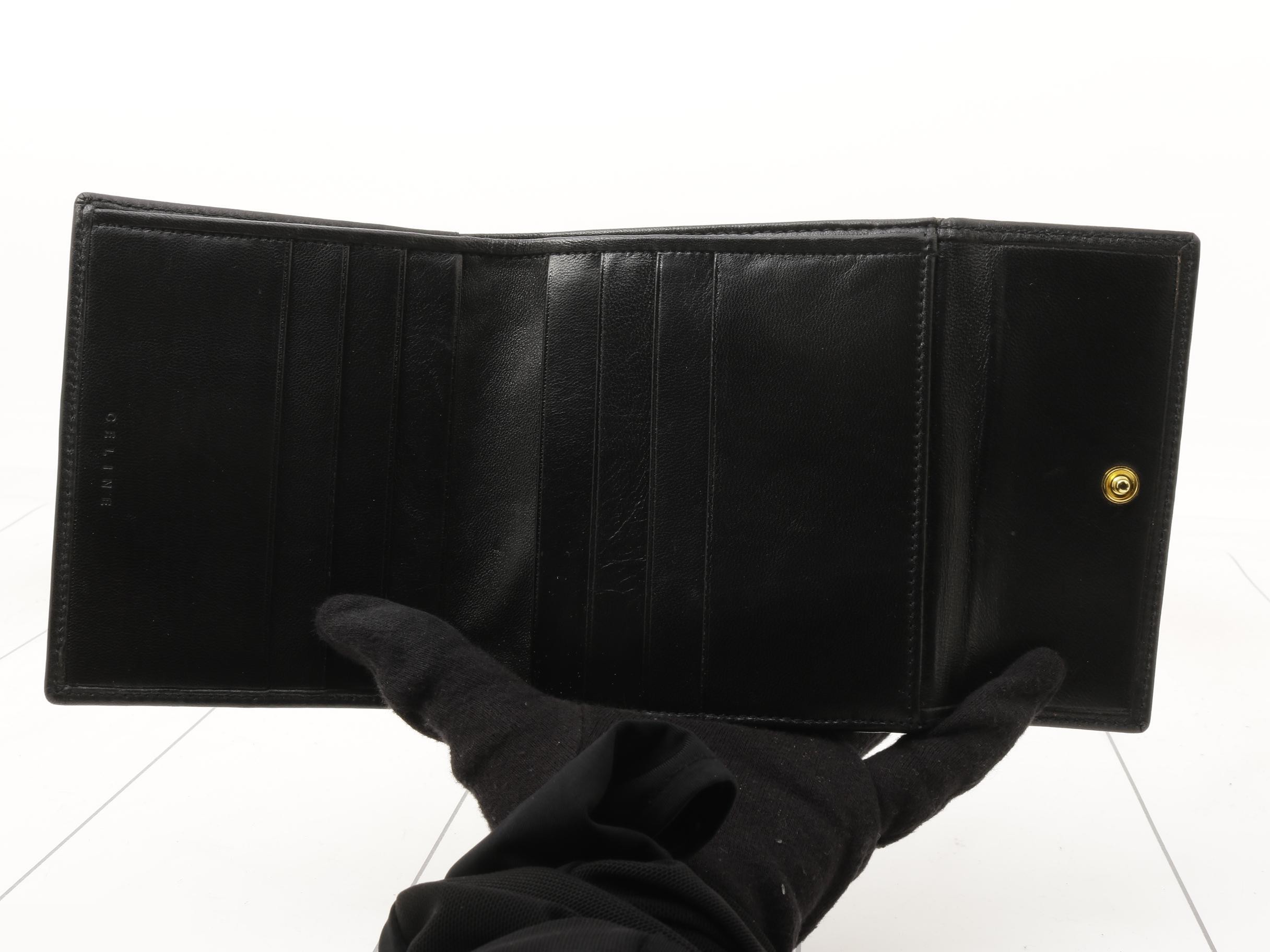 wallet — view 4