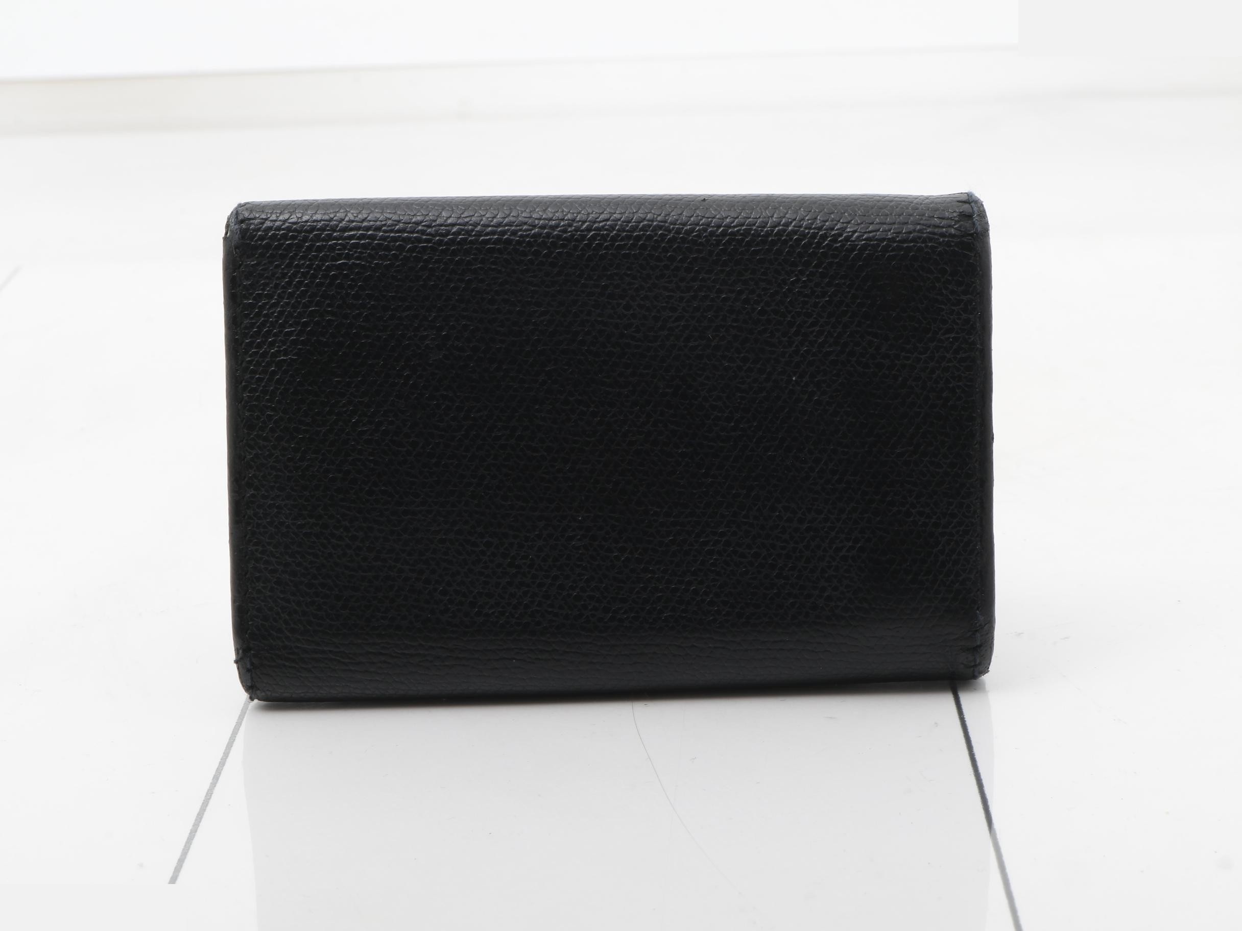 Caviar skin (bag) and key case — view 2