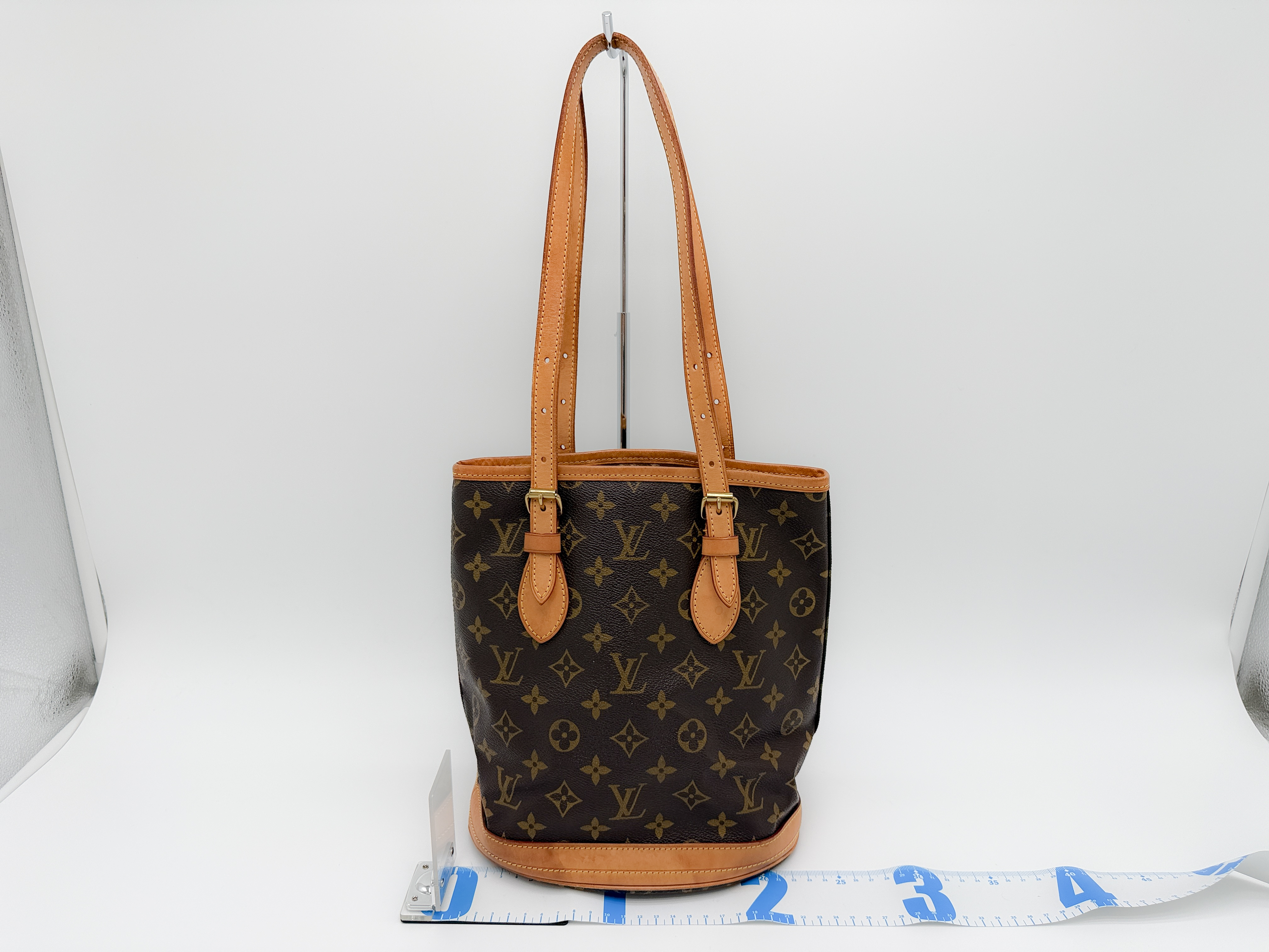 Monogram M42238 Bucket PM FL1020 Shoulder Bag with Pouch, No Stickiness — view 2