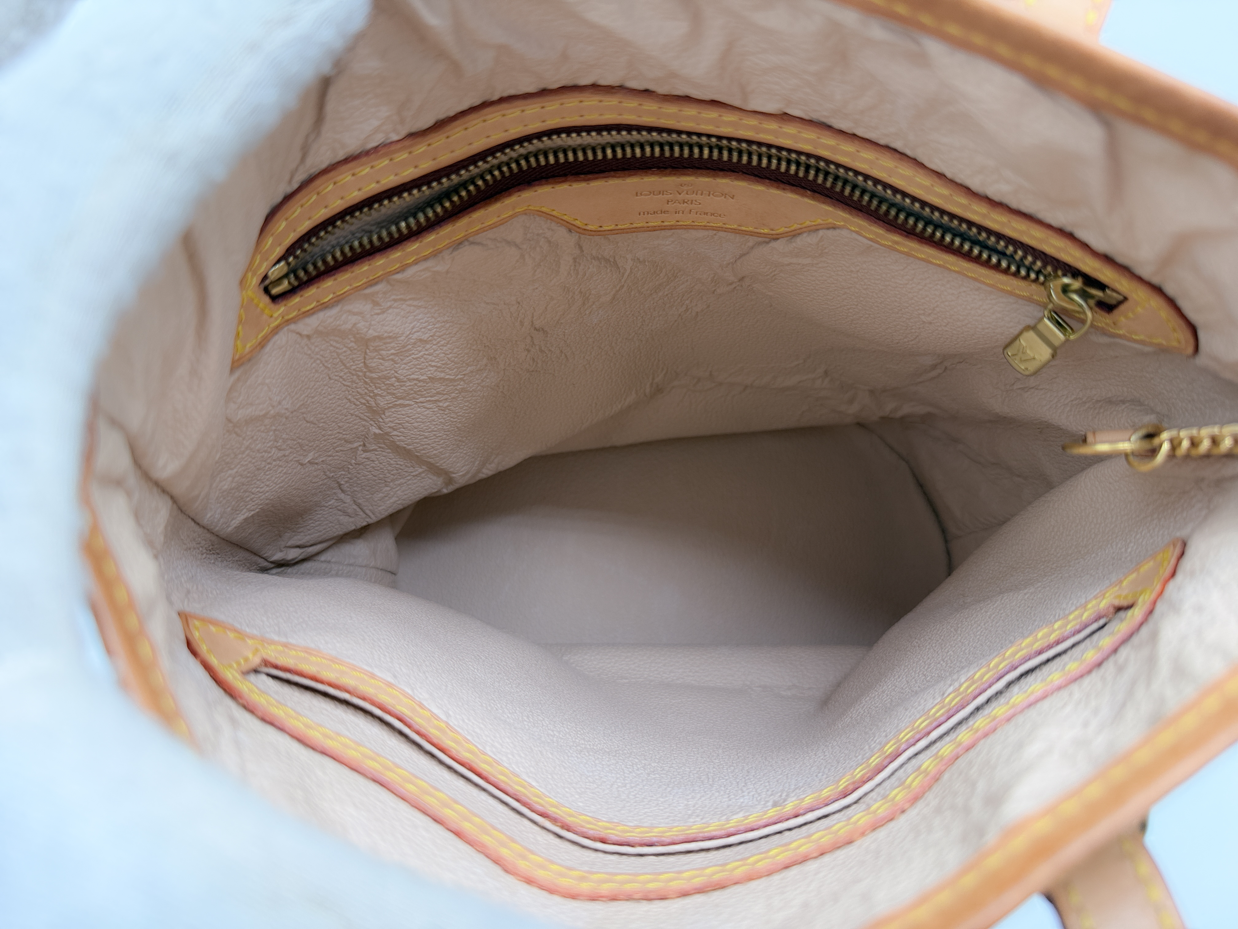 Monogram M42238 Bucket PM FL1020 Shoulder Bag with Pouch, No Stickiness — view 11