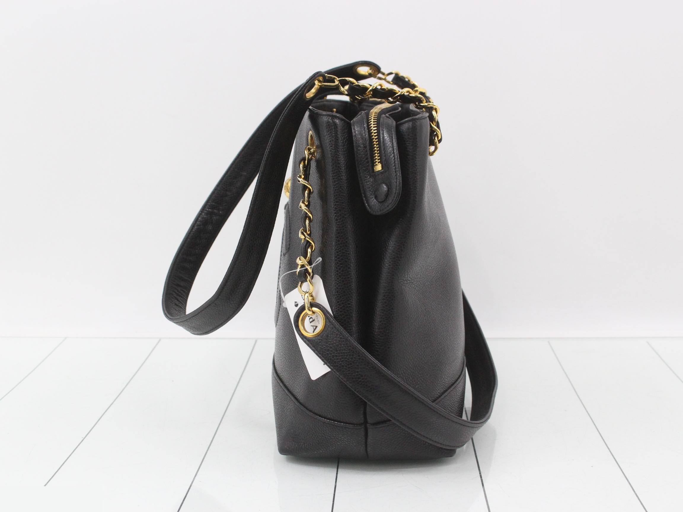 Chain shoulder bag, caviar leather, black — view 3